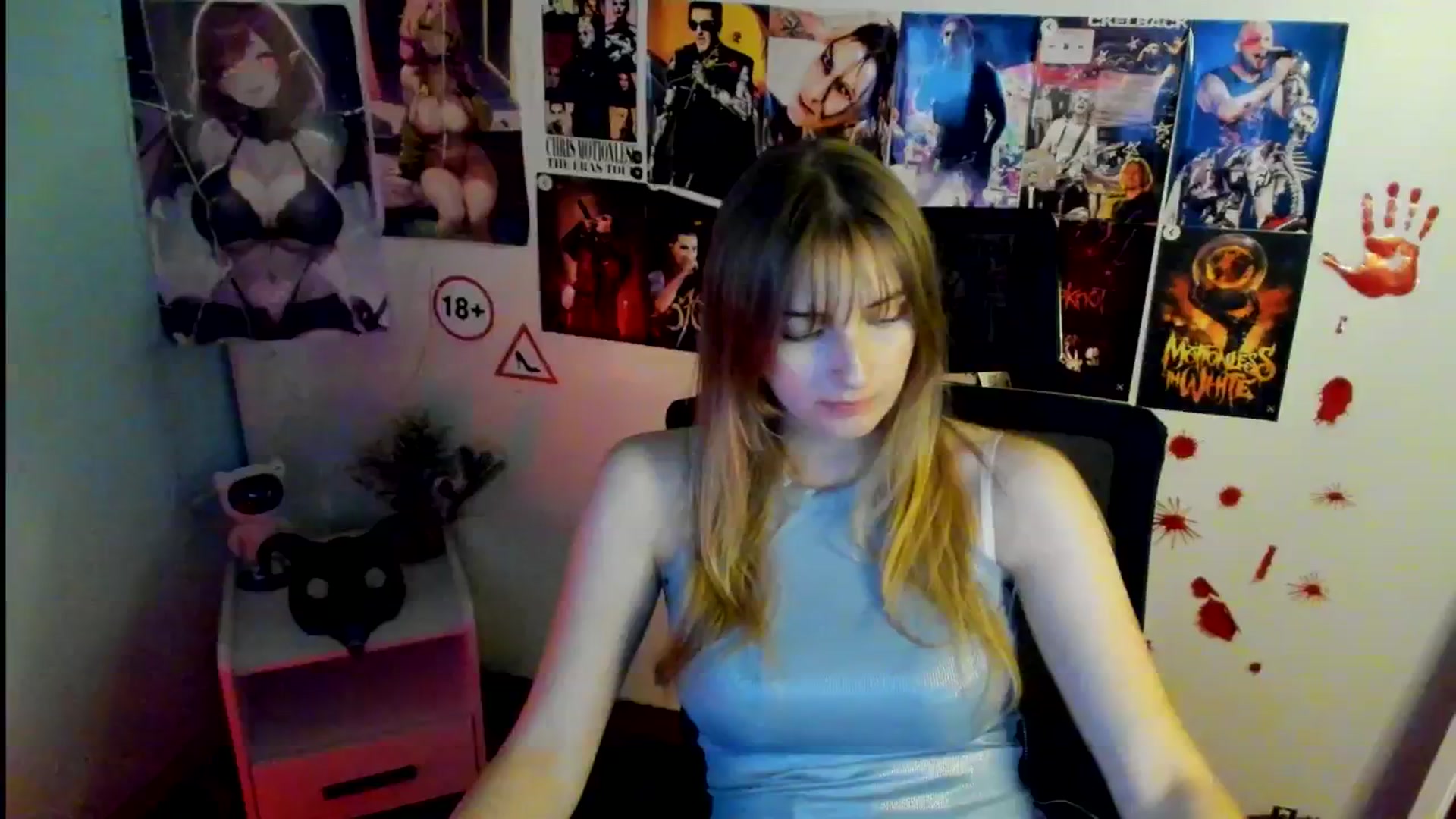 Gallery image thumbnail from Lisa_Star_'s myfreecams stream on, 11/04/2025, 17:28 image 8 of 20