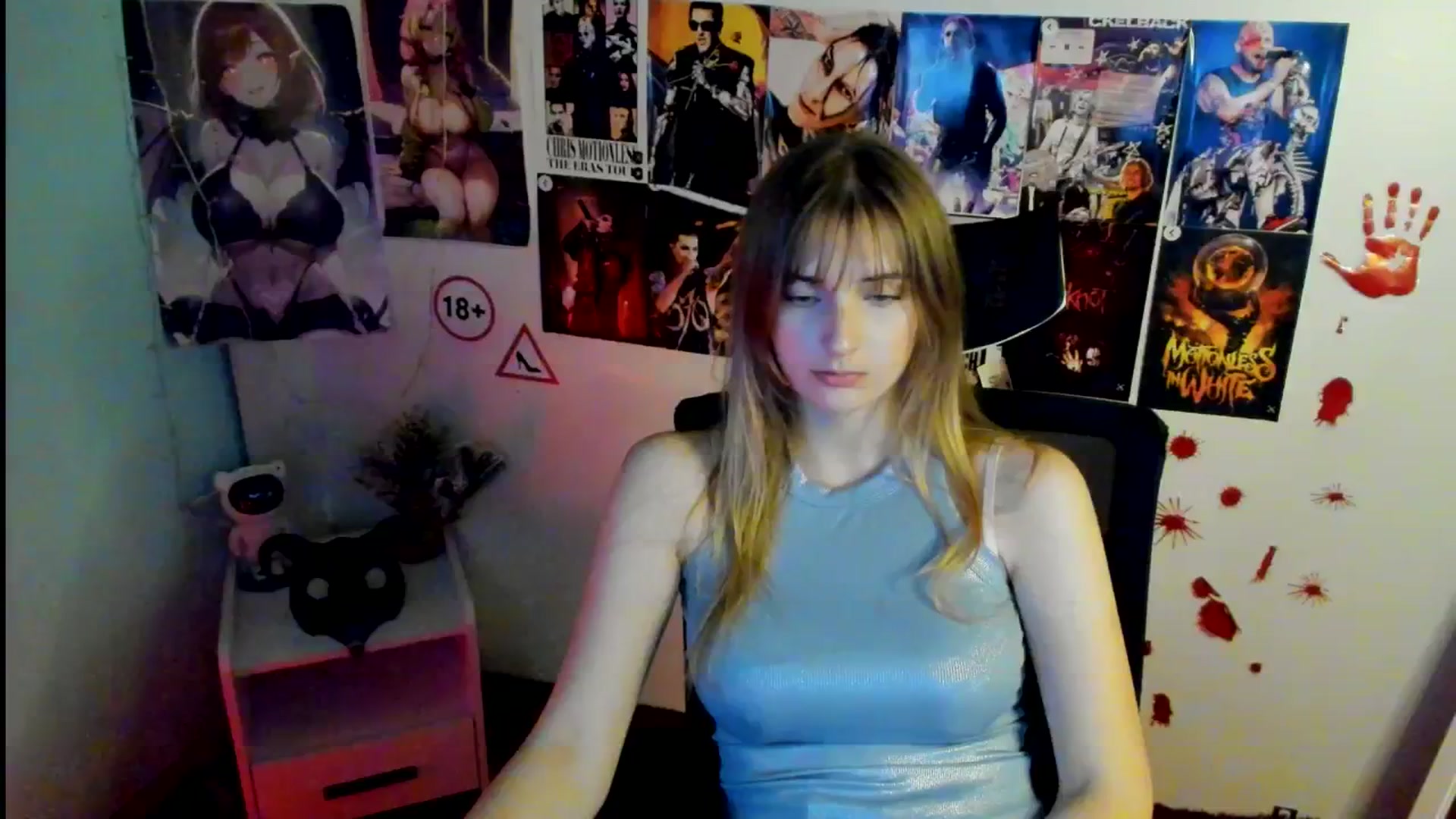Gallery image thumbnail from Lisa_Star_'s myfreecams stream on, 11/04/2025, 17:28 image 2 of 20