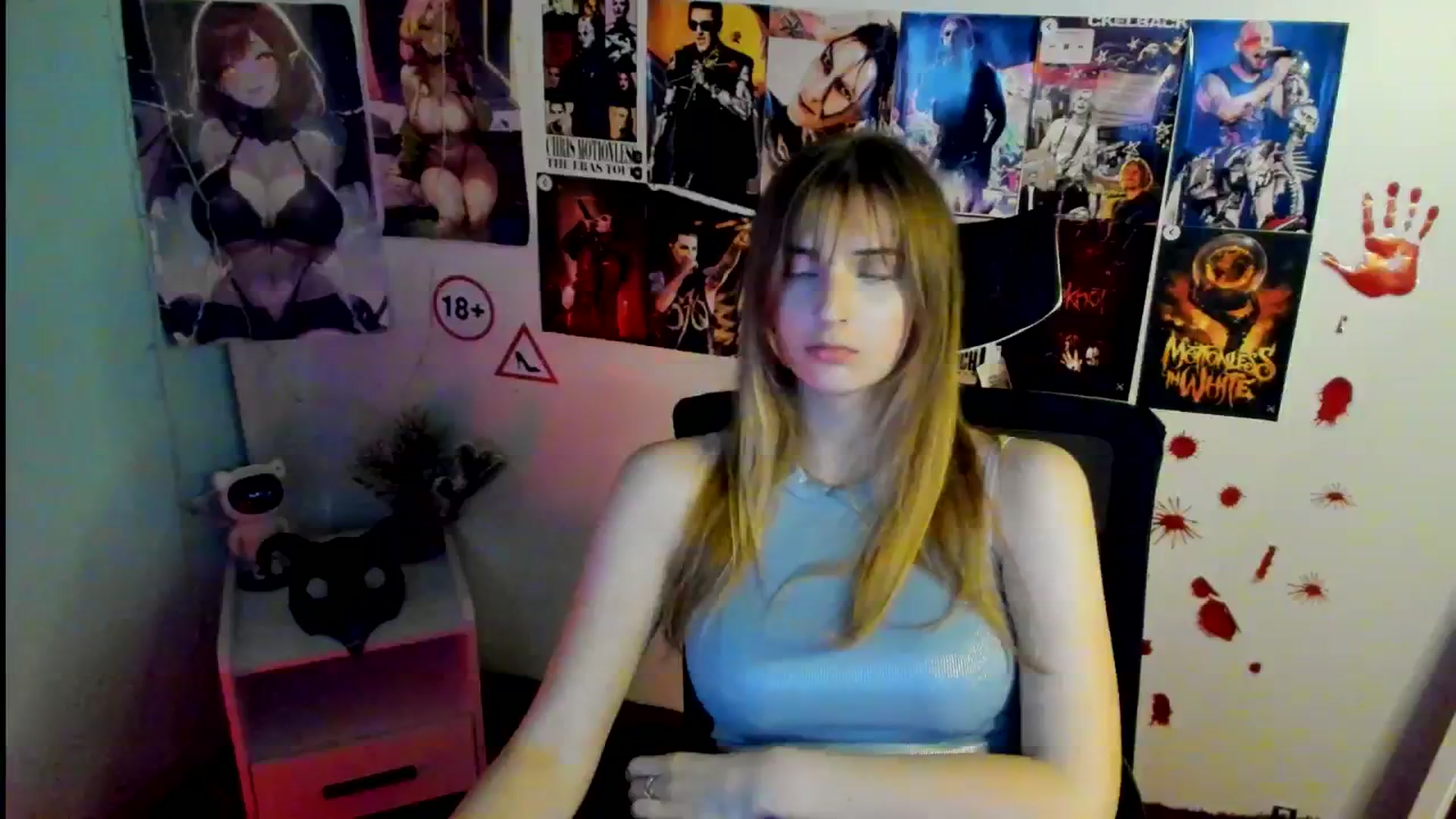 Gallery image thumbnail from Lisa_Star_'s myfreecams stream on, 11/04/2025, 17:28 image 5 of 20