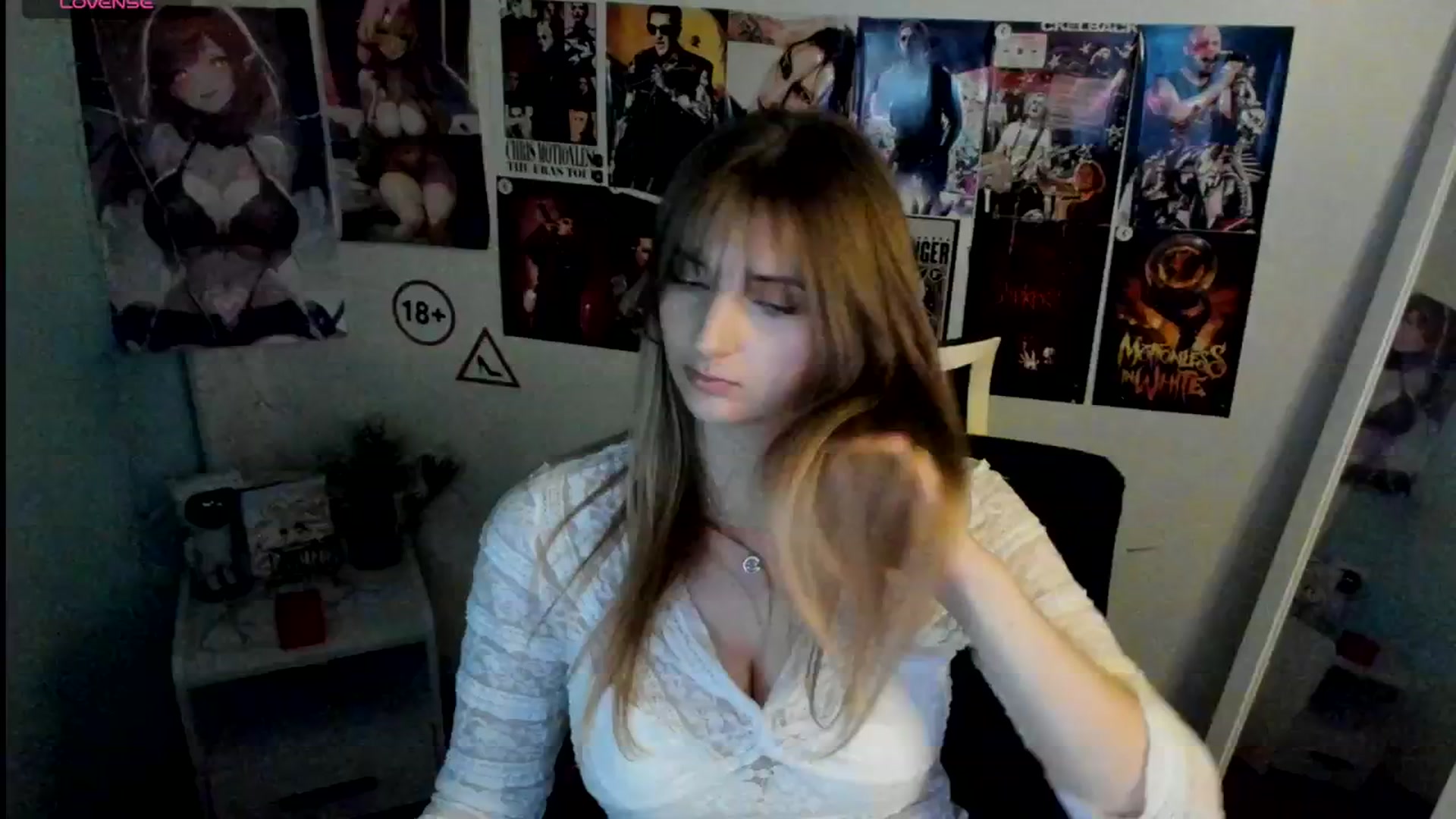 Gallery image thumbnail from Lisa_Star_'s myfreecams stream on, 11/11/2025, 14:01 image 4 of 20