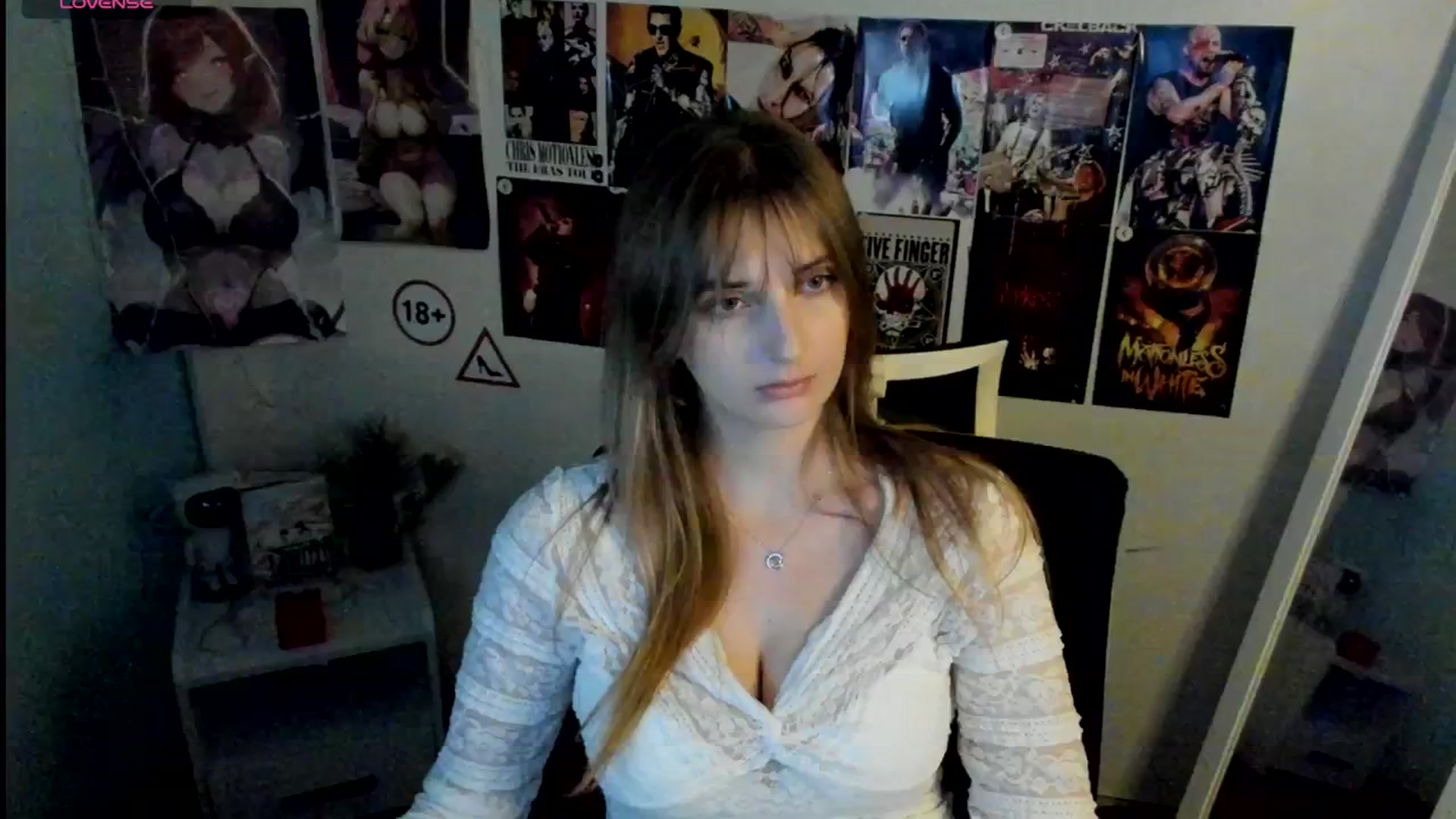 Gallery image thumbnail from Lisa_Star_'s myfreecams stream on, 11/11/2025, 14:01 image 13 of 20