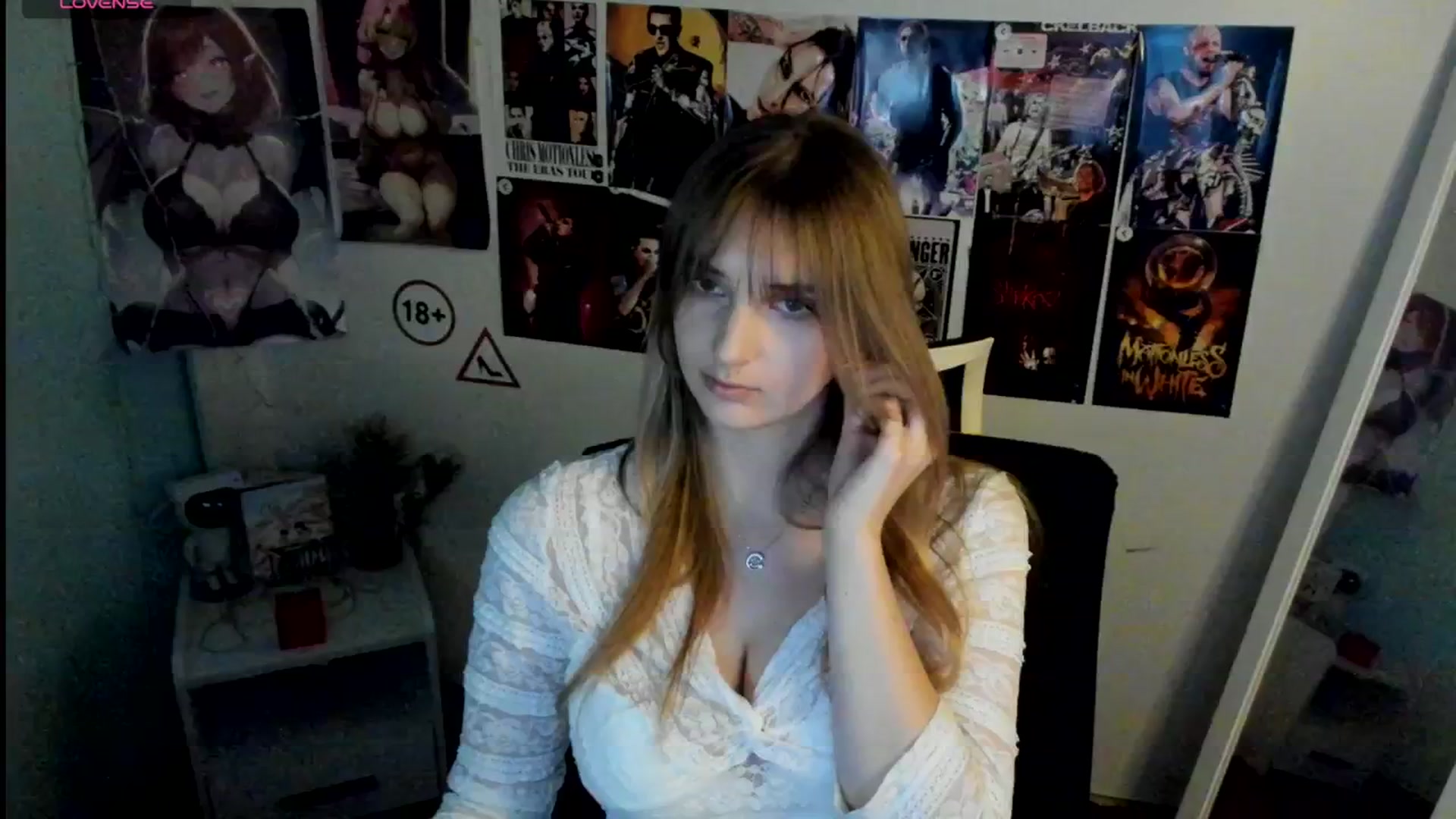 Gallery image thumbnail from Lisa_Star_'s myfreecams stream on, 11/11/2025, 14:01 image 11 of 20