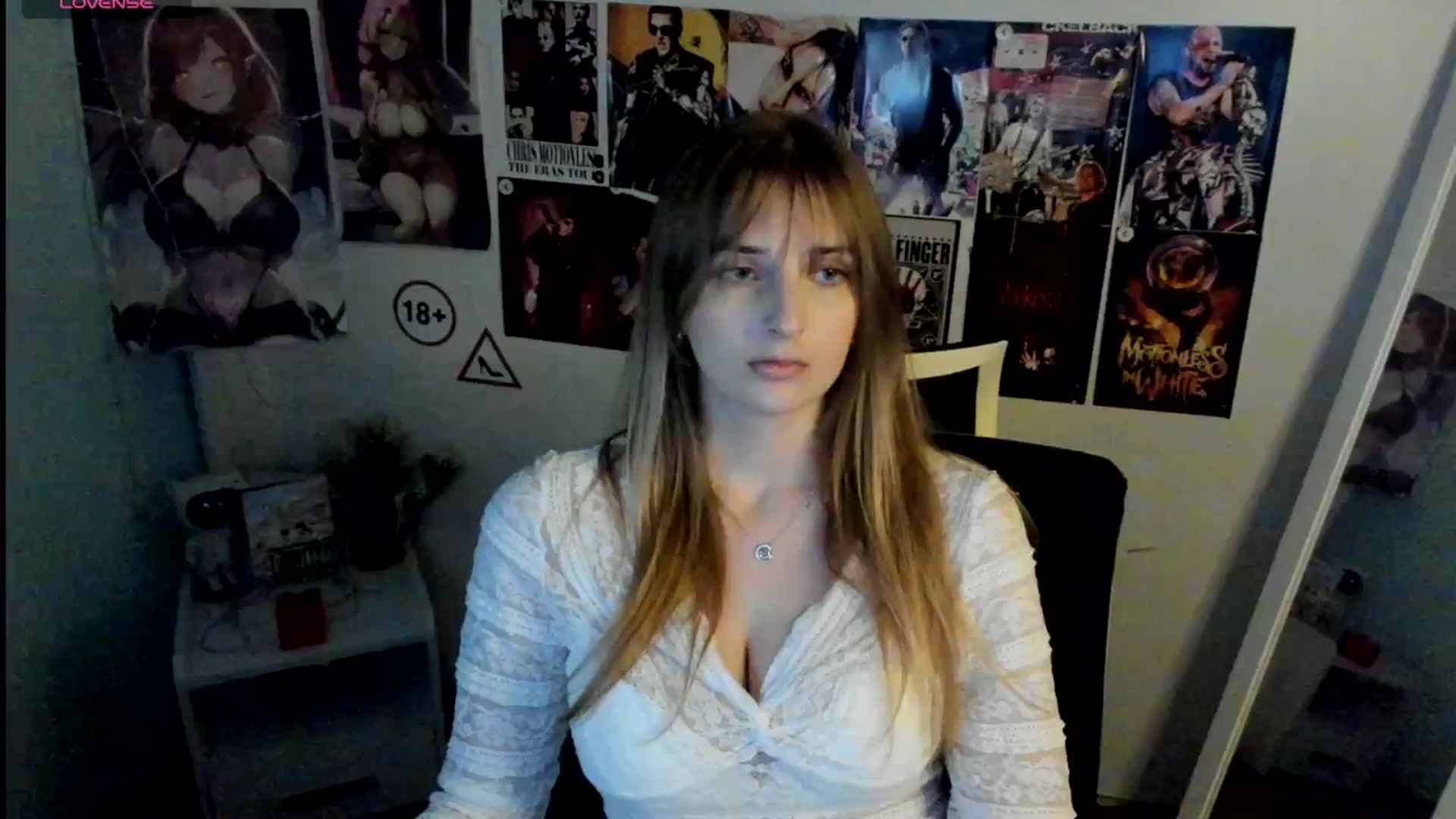 Gallery image thumbnail from Lisa_Star_'s myfreecams stream on, 11/11/2025, 14:01 image 16 of 20