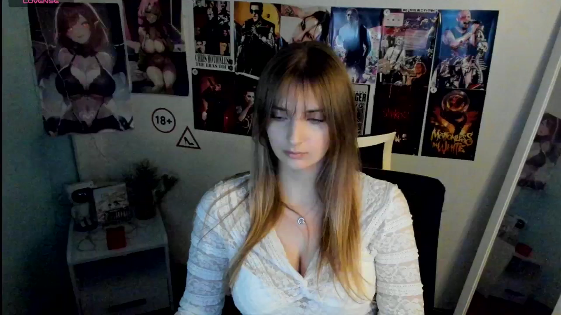 Gallery image thumbnail from Lisa_Star_'s myfreecams stream on, 11/11/2025, 14:01 image 2 of 20