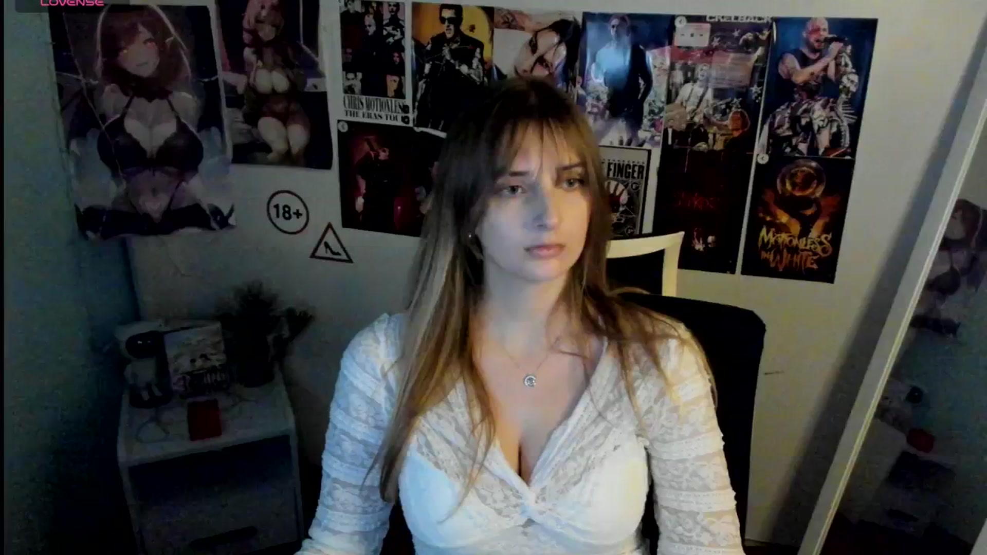 Gallery image thumbnail from Lisa_Star_'s myfreecams stream on, 11/11/2025, 14:01 image 15 of 20