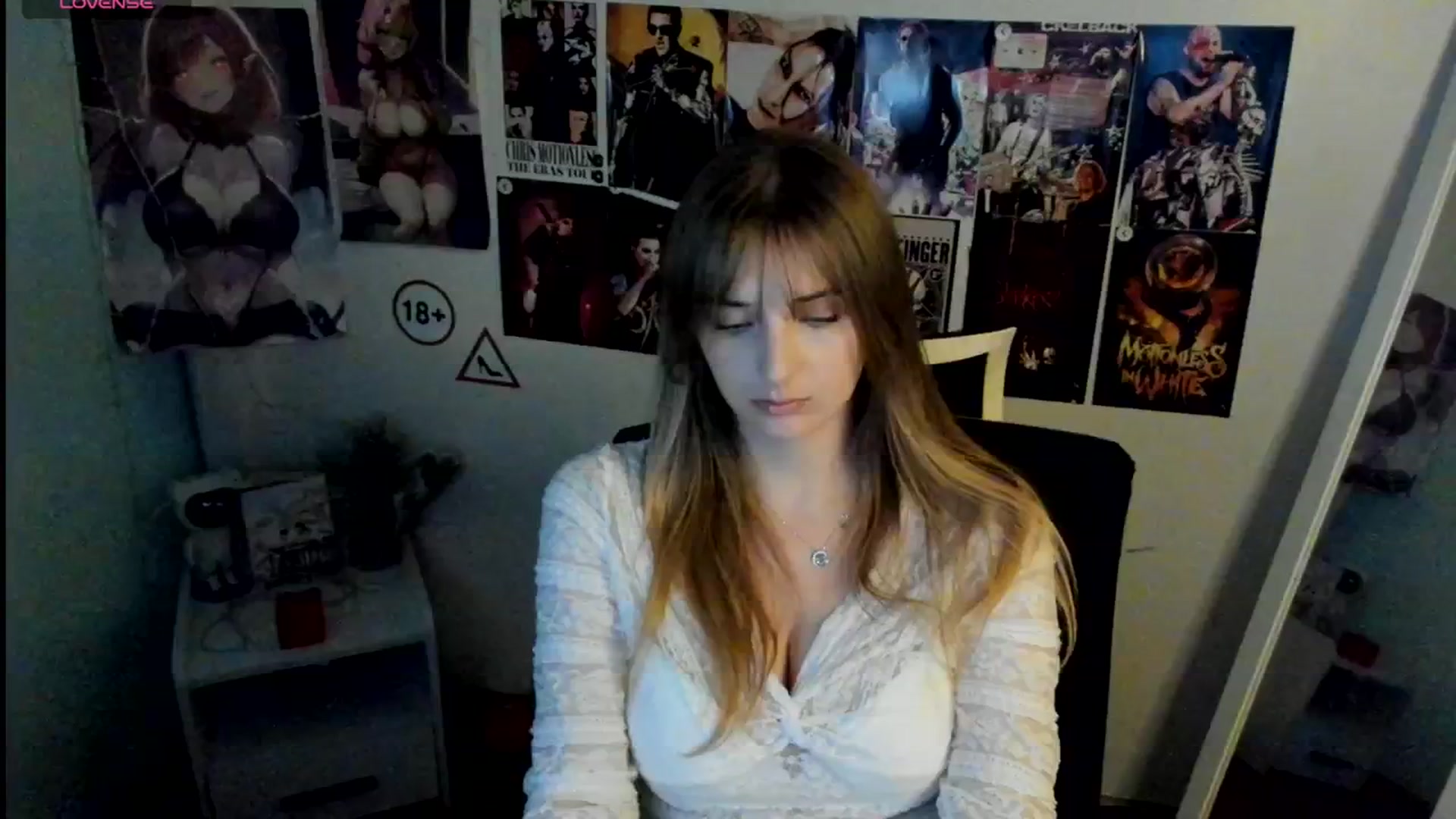 Gallery image thumbnail from Lisa_Star_'s myfreecams stream on, 11/11/2025, 14:01 image 18 of 20