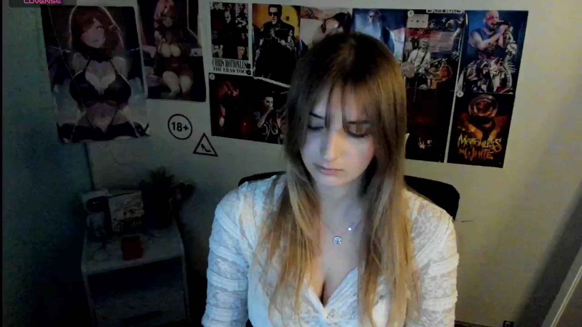 Gallery image thumbnail from Lisa_Star_'s myfreecams stream on, 11/11/2025, 16:03 image 4 of 20