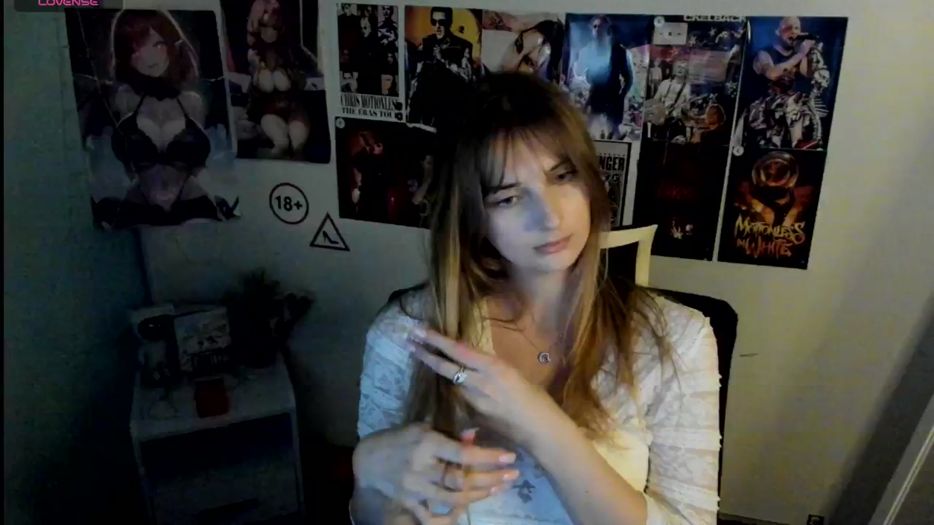 Gallery image thumbnail from Lisa_Star_'s myfreecams stream on, 11/11/2025, 16:03 image 12 of 20