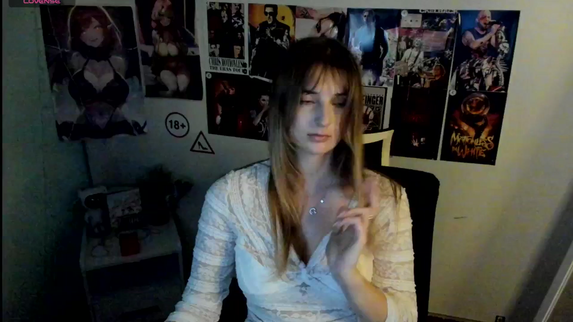 Gallery image thumbnail from Lisa_Star_'s myfreecams stream on, 11/11/2025, 16:03 image 14 of 20