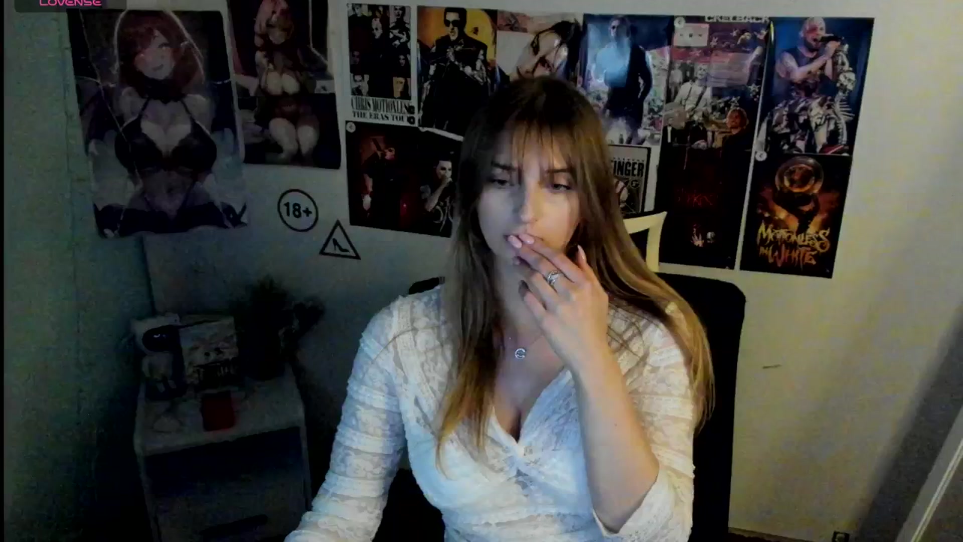 Gallery image thumbnail from Lisa_Star_'s myfreecams stream on, 11/11/2025, 18:04 image 1 of 20