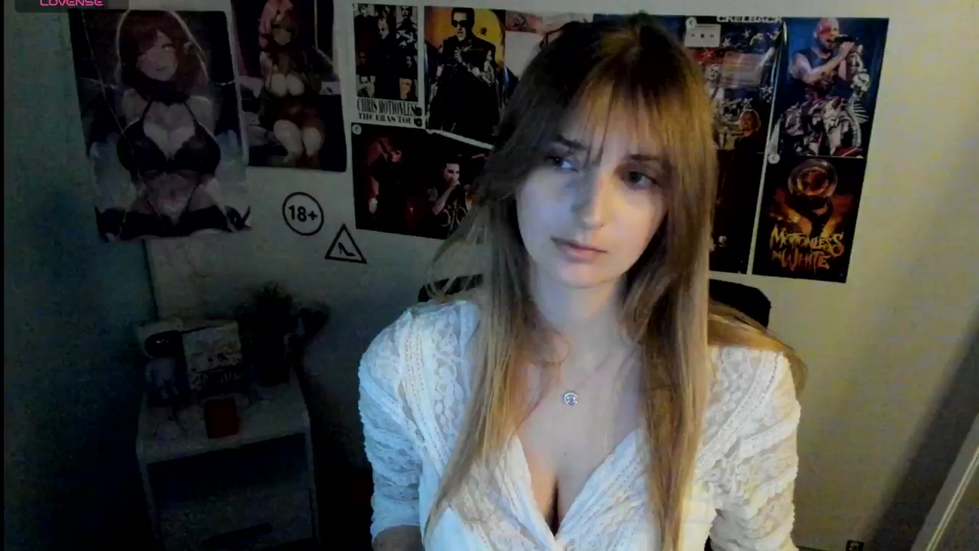 Gallery image thumbnail from Lisa_Star_'s myfreecams stream on, 11/11/2025, 18:04 image 19 of 20