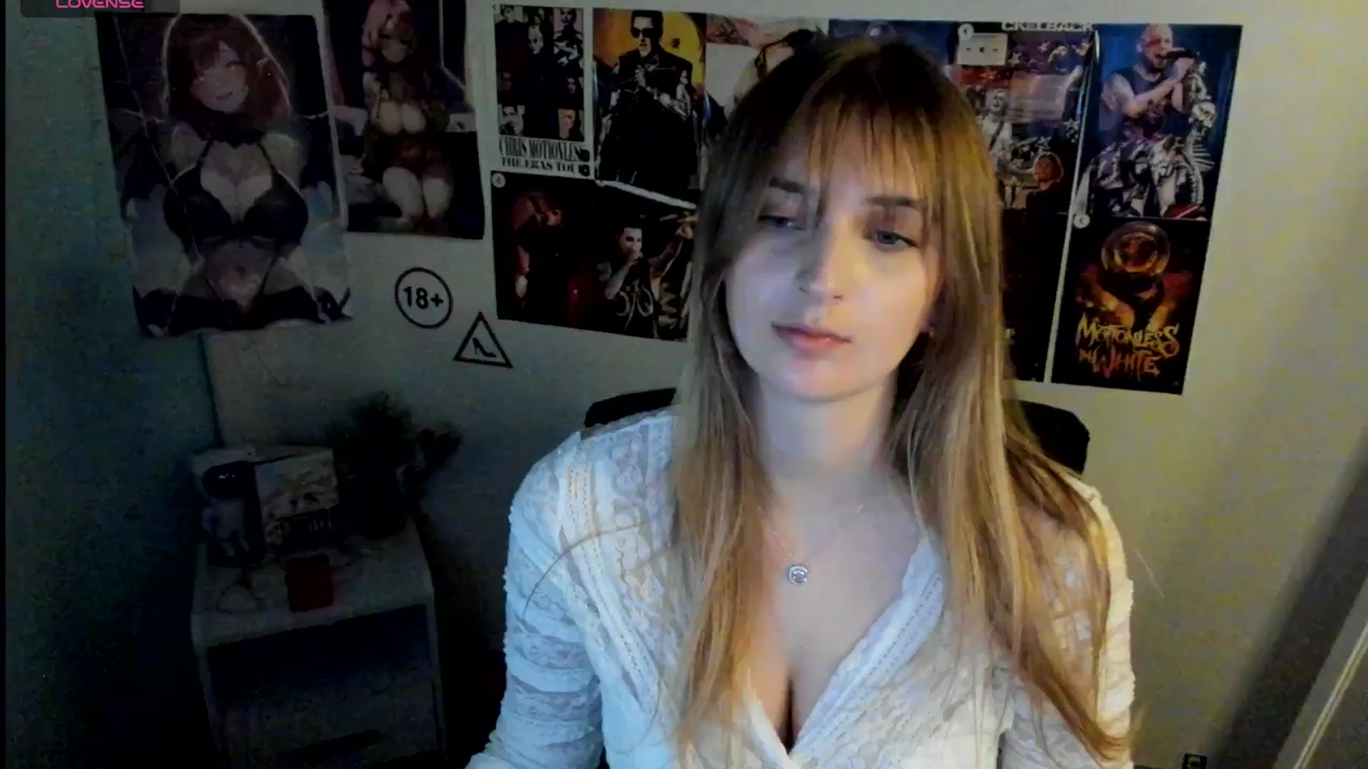 Gallery image thumbnail from Lisa_Star_'s myfreecams stream on, 11/11/2025, 18:04 image 4 of 20