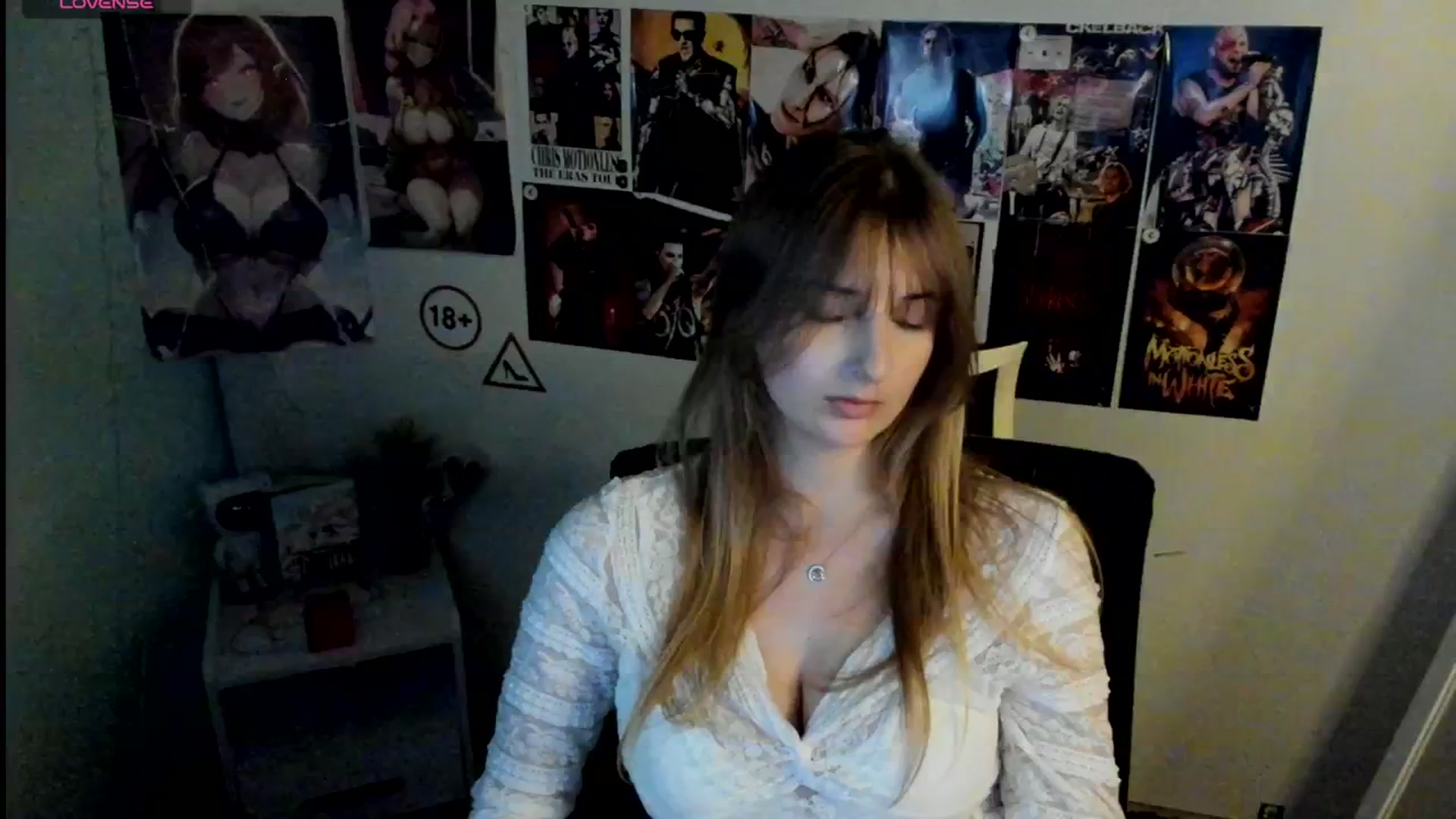 Gallery image thumbnail from Lisa_Star_'s myfreecams stream on, 11/11/2025, 18:04 image 17 of 20