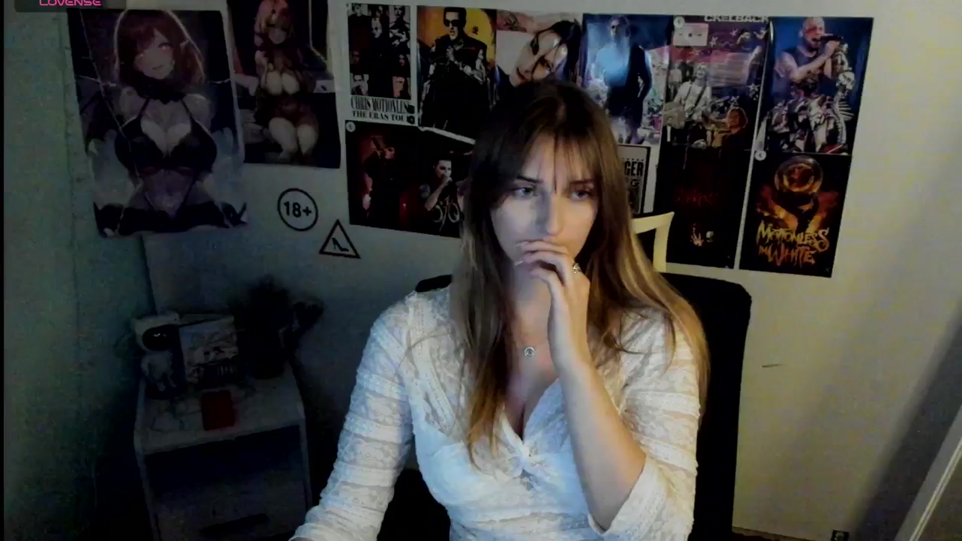 Gallery image thumbnail from Lisa_Star_'s myfreecams stream on, 11/11/2025, 18:04 image 5 of 20