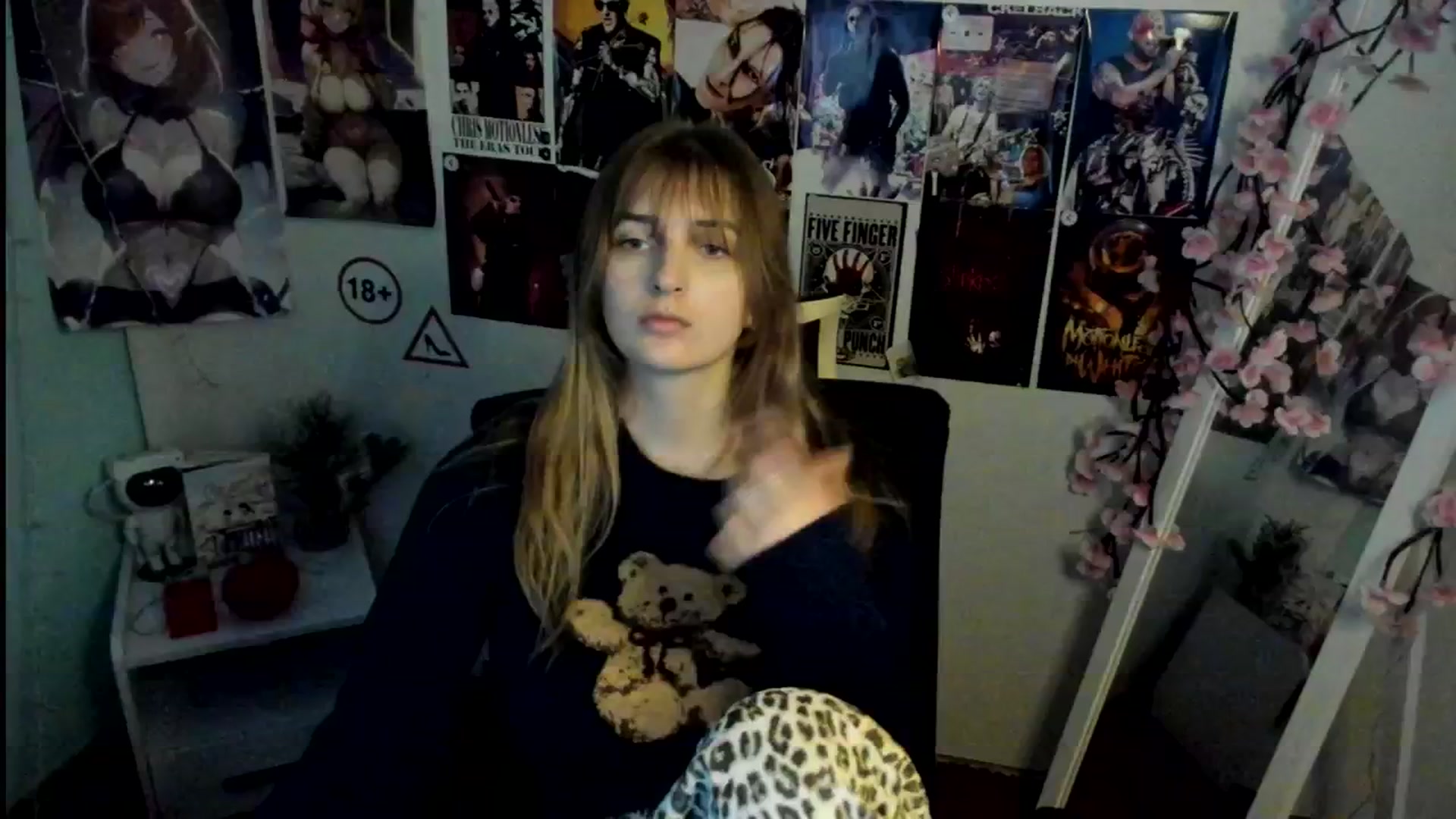 Gallery image thumbnail from Lisa_Star_'s myfreecams stream on, 11/12/2025, 15:57 image 13 of 20
