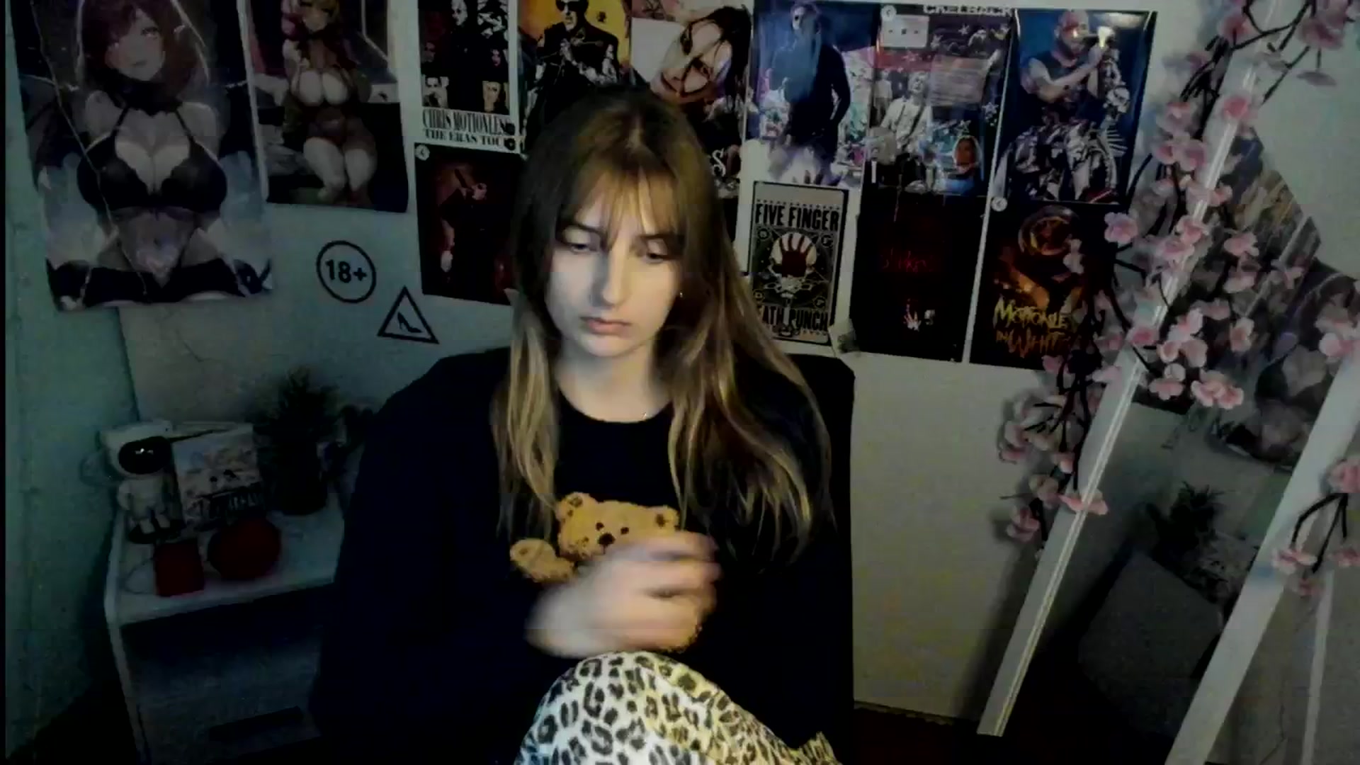 Gallery image thumbnail from Lisa_Star_'s myfreecams stream on, 11/12/2025, 15:57 image 15 of 20