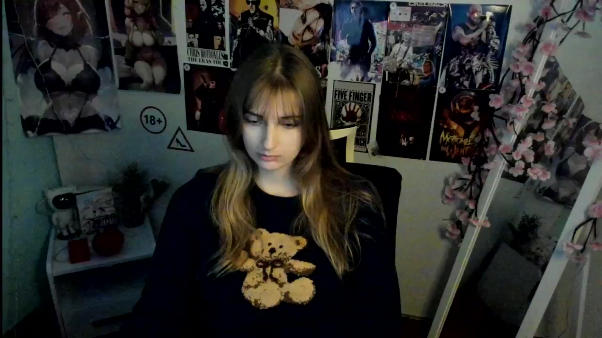 Gallery image thumbnail from Lisa_Star_'s myfreecams stream on, 11/12/2025, 15:57 image 4 of 20