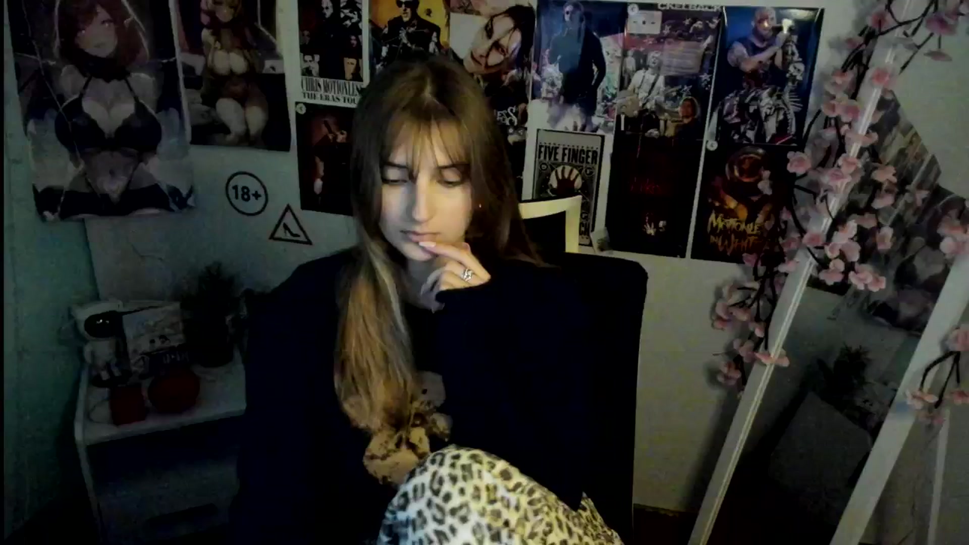 Gallery image thumbnail from Lisa_Star_'s myfreecams stream on, 11/12/2025, 15:57 image 19 of 20