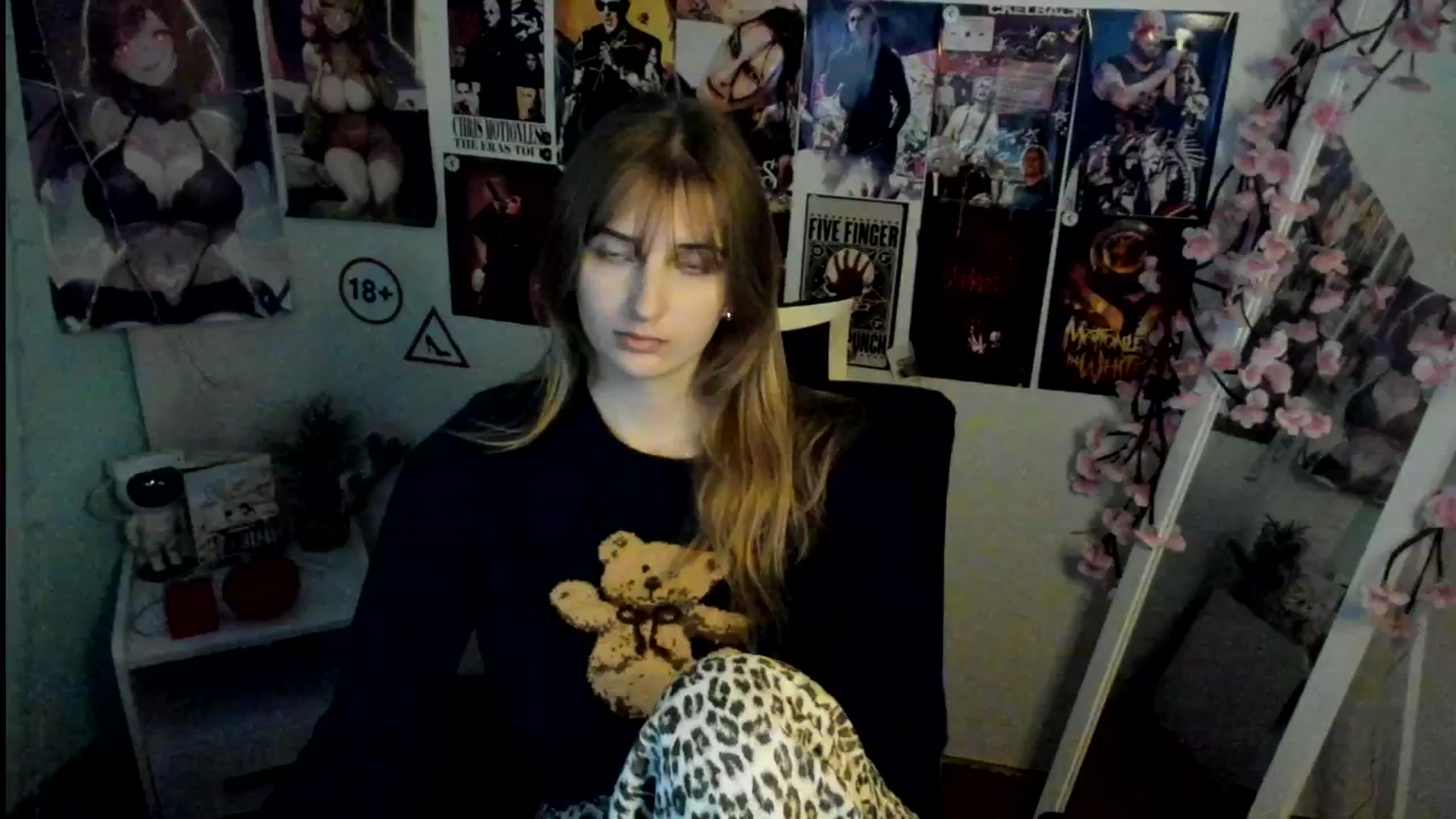 Gallery image thumbnail from Lisa_Star_'s myfreecams stream on, 11/12/2025, 15:57 image 8 of 20