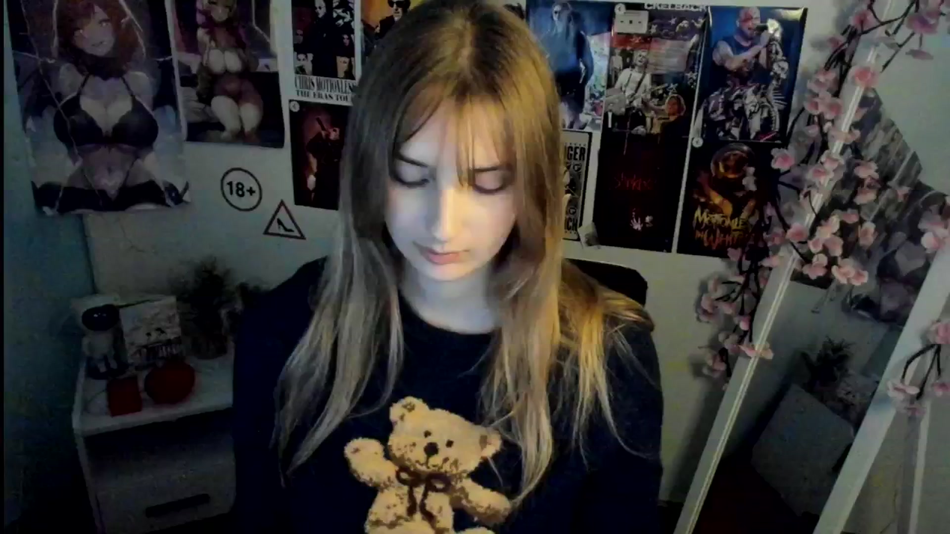 Gallery image thumbnail from Lisa_Star_'s myfreecams stream on, 11/12/2025, 16:45 image 10 of 20