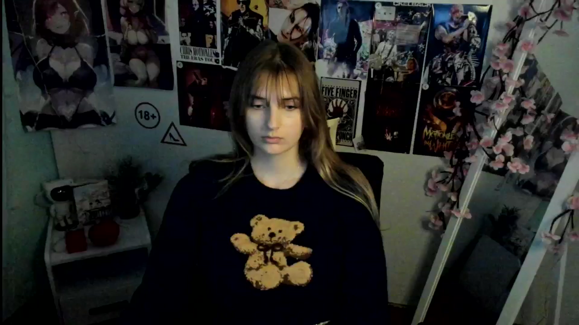 Gallery image thumbnail from Lisa_Star_'s myfreecams stream on, 11/12/2025, 16:45 image 6 of 20