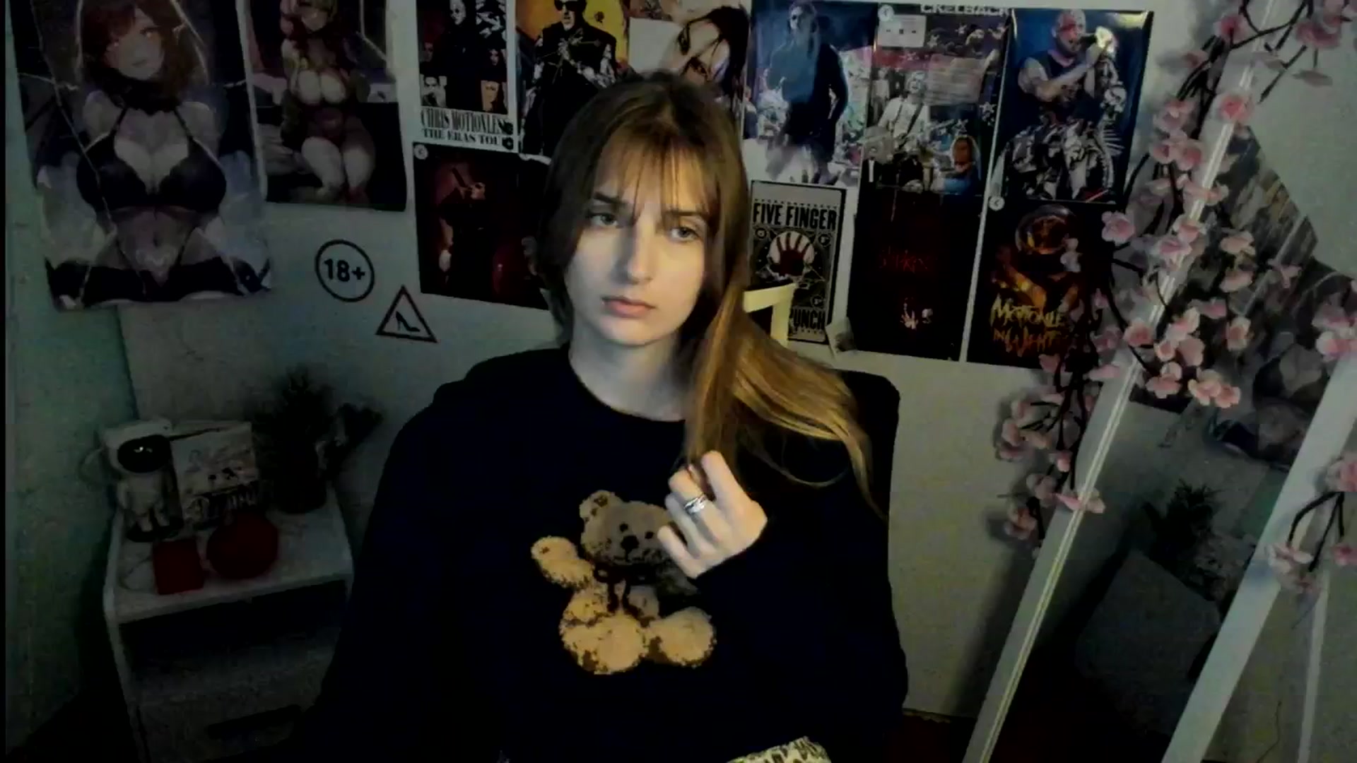 Gallery image thumbnail from Lisa_Star_'s myfreecams stream on, 11/12/2025, 16:45 image 8 of 20