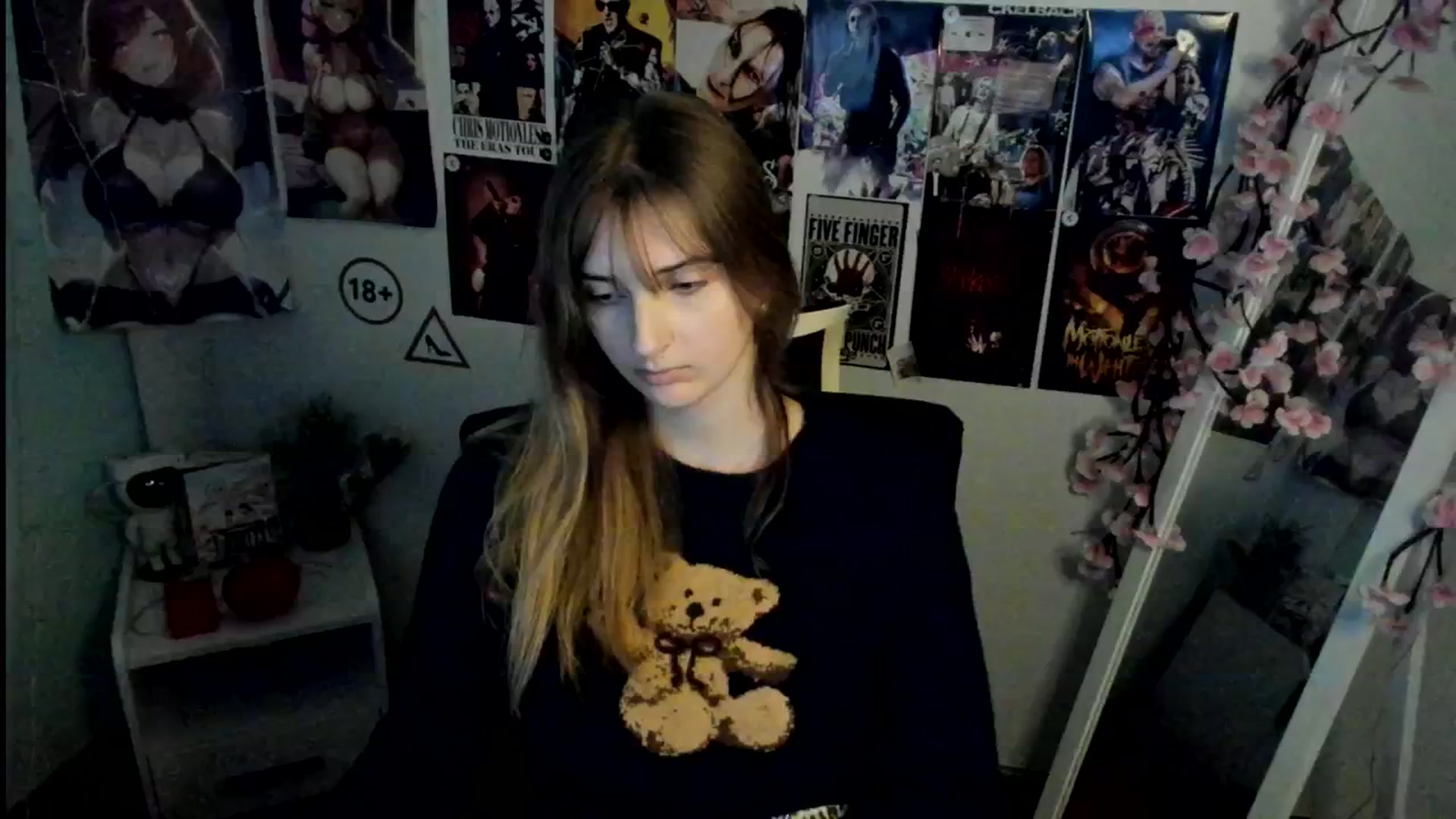 Gallery image thumbnail from Lisa_Star_'s myfreecams stream on, 11/12/2025, 16:45 image 12 of 20