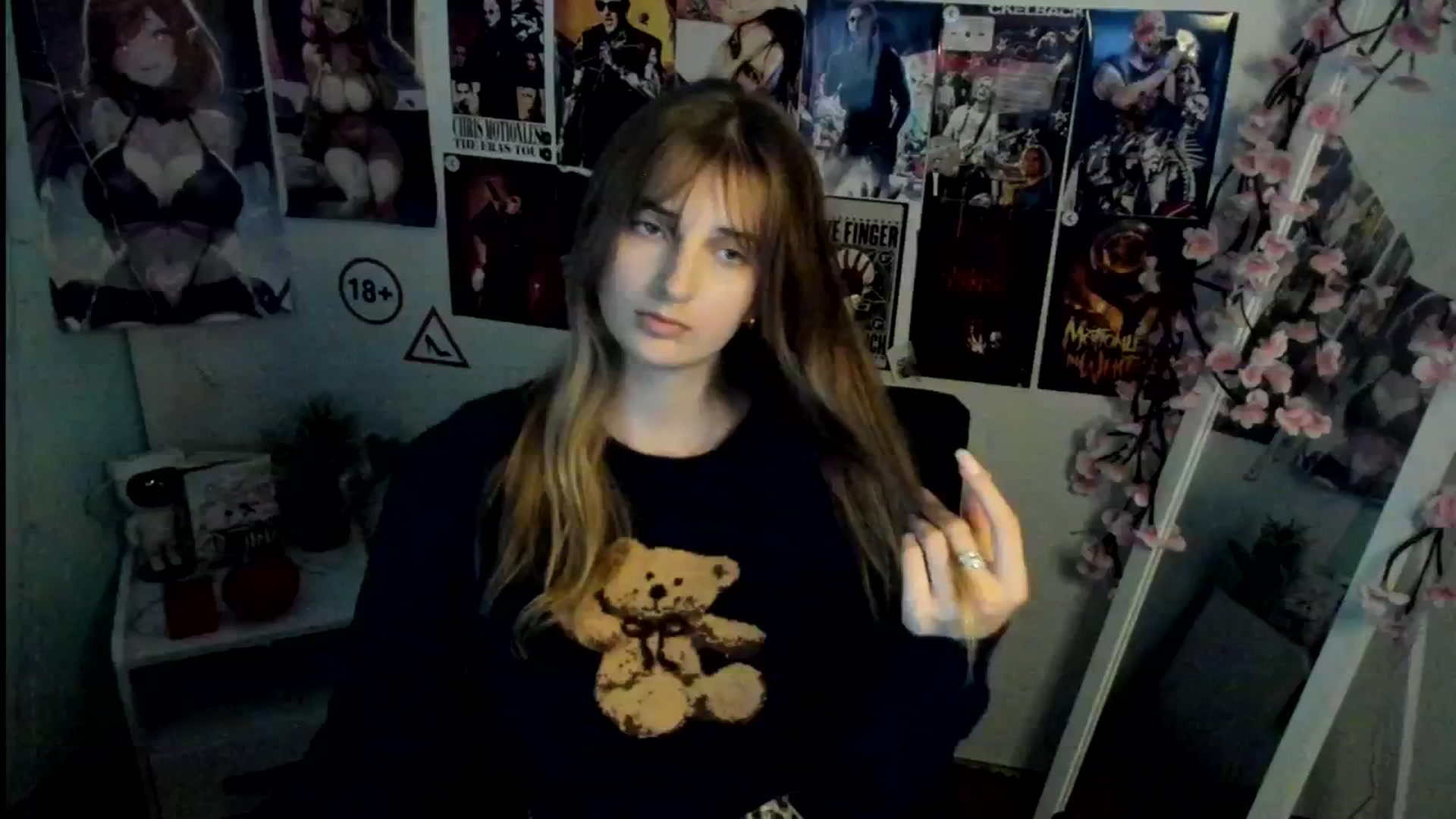 Gallery image thumbnail from Lisa_Star_'s myfreecams stream on, 11/12/2025, 16:45 image 1 of 20