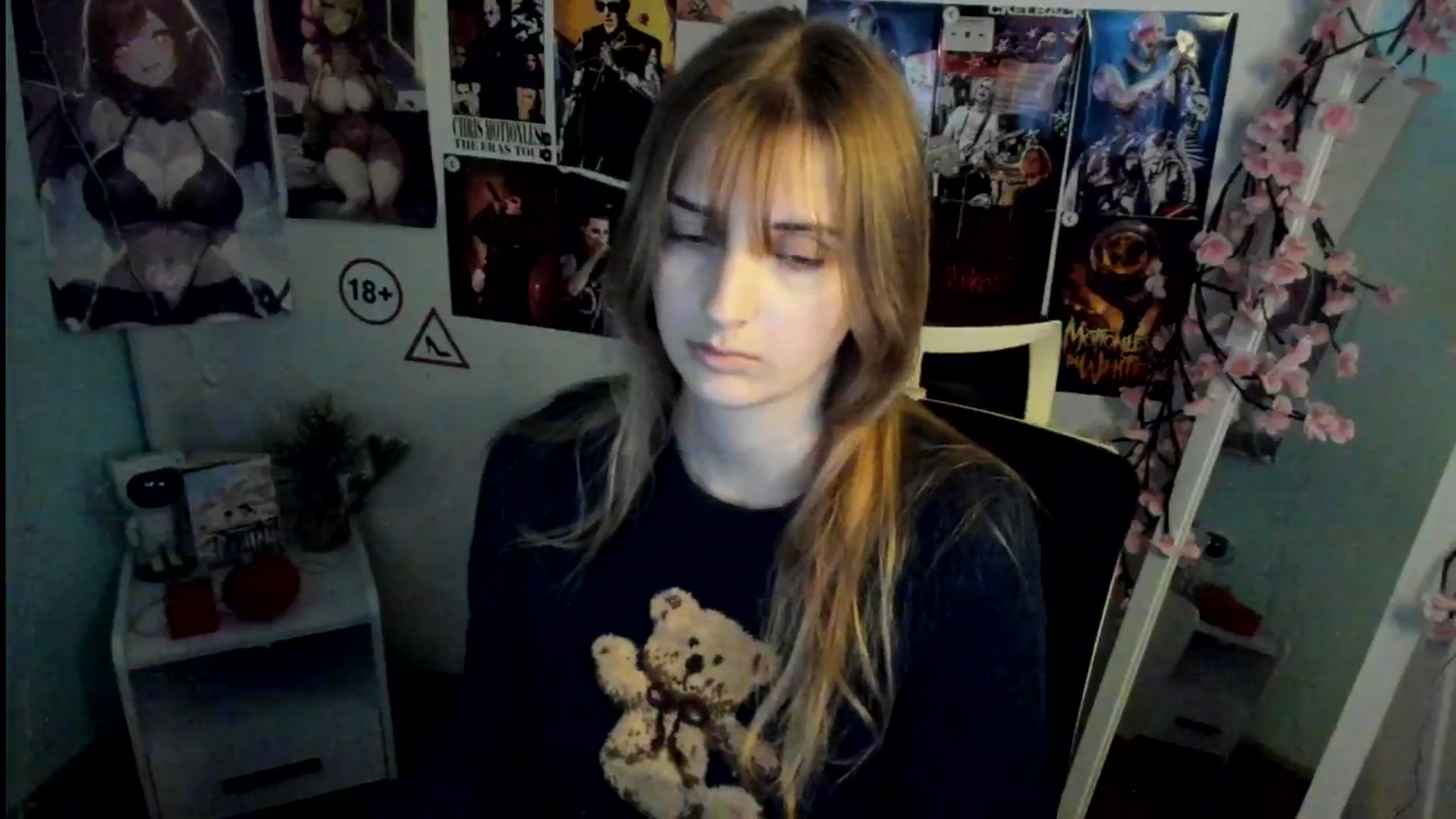 Gallery image thumbnail from Lisa_Star_'s myfreecams stream on, 11/12/2025, 17:36 image 9 of 20