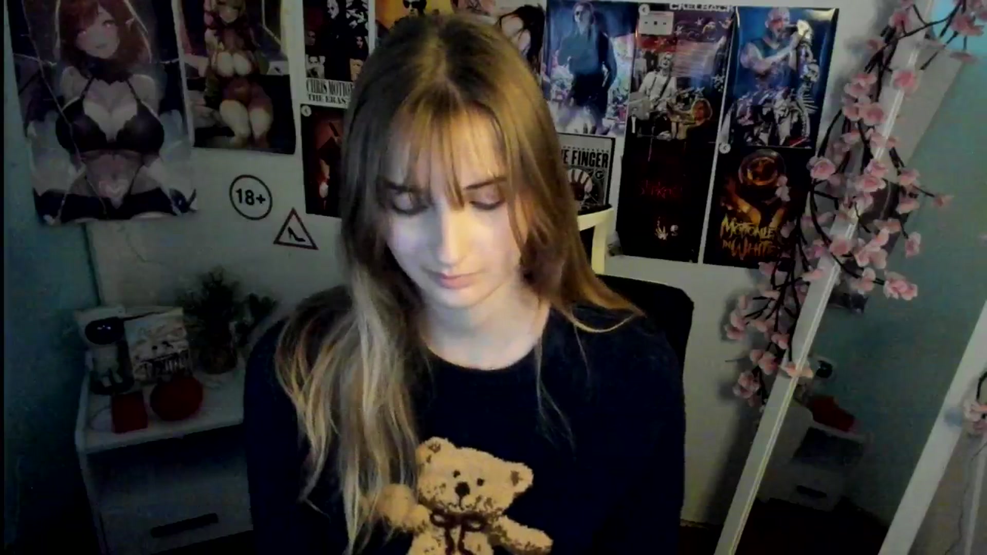 Gallery image thumbnail from Lisa_Star_'s myfreecams stream on, 11/12/2025, 17:36 image 4 of 20