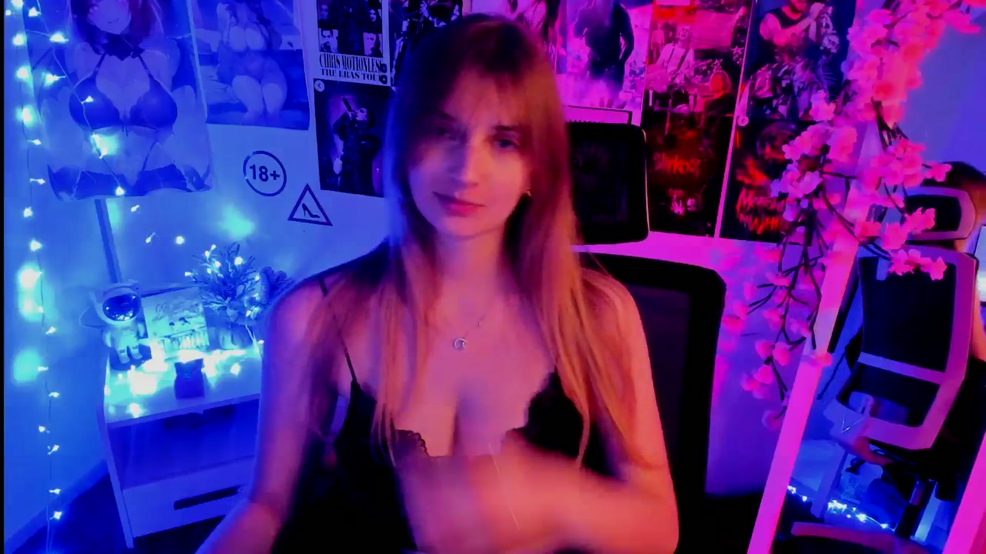 Gallery image thumbnail from Lisa_Star_'s myfreecams stream on, 11/13/2025, 13:52 image 10 of 20