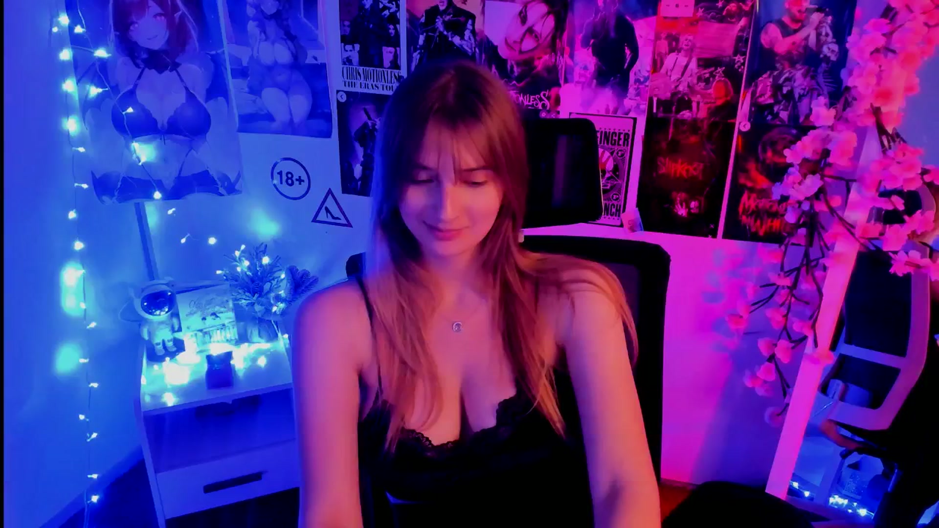Gallery image thumbnail from Lisa_Star_'s myfreecams stream on, 11/13/2025, 15:43 image 19 of 20