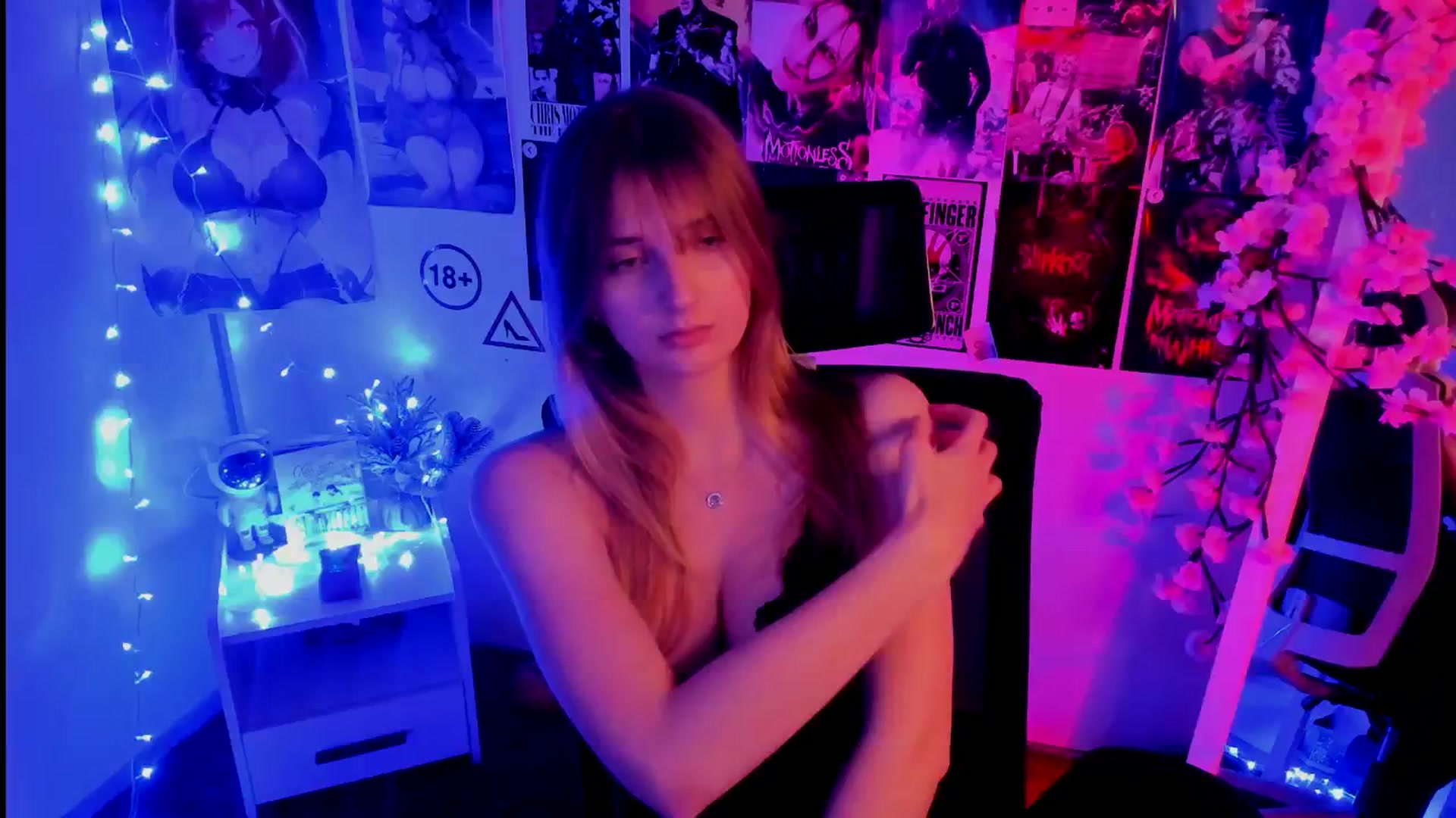 Gallery image thumbnail from Lisa_Star_'s myfreecams stream on, 11/13/2025, 15:43 image 17 of 20