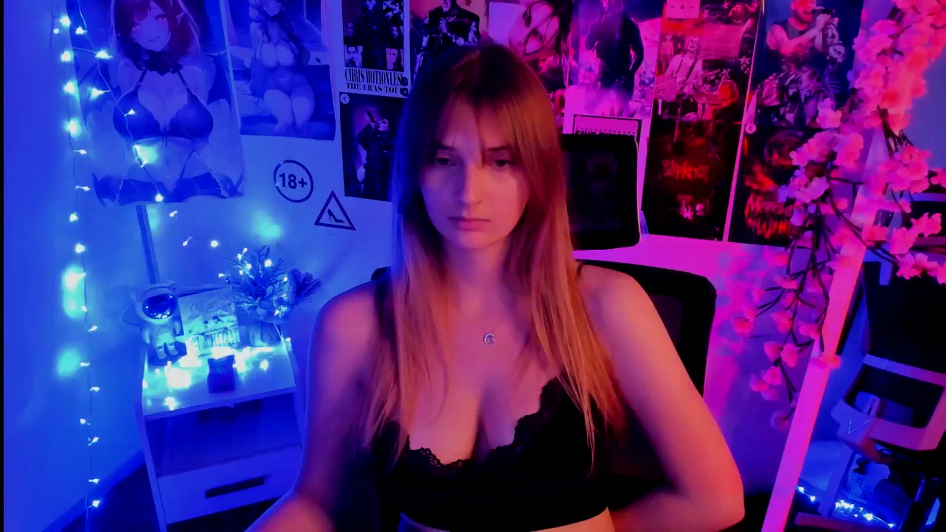 Gallery image thumbnail from Lisa_Star_'s myfreecams stream on, 11/13/2025, 17:26 image 17 of 20