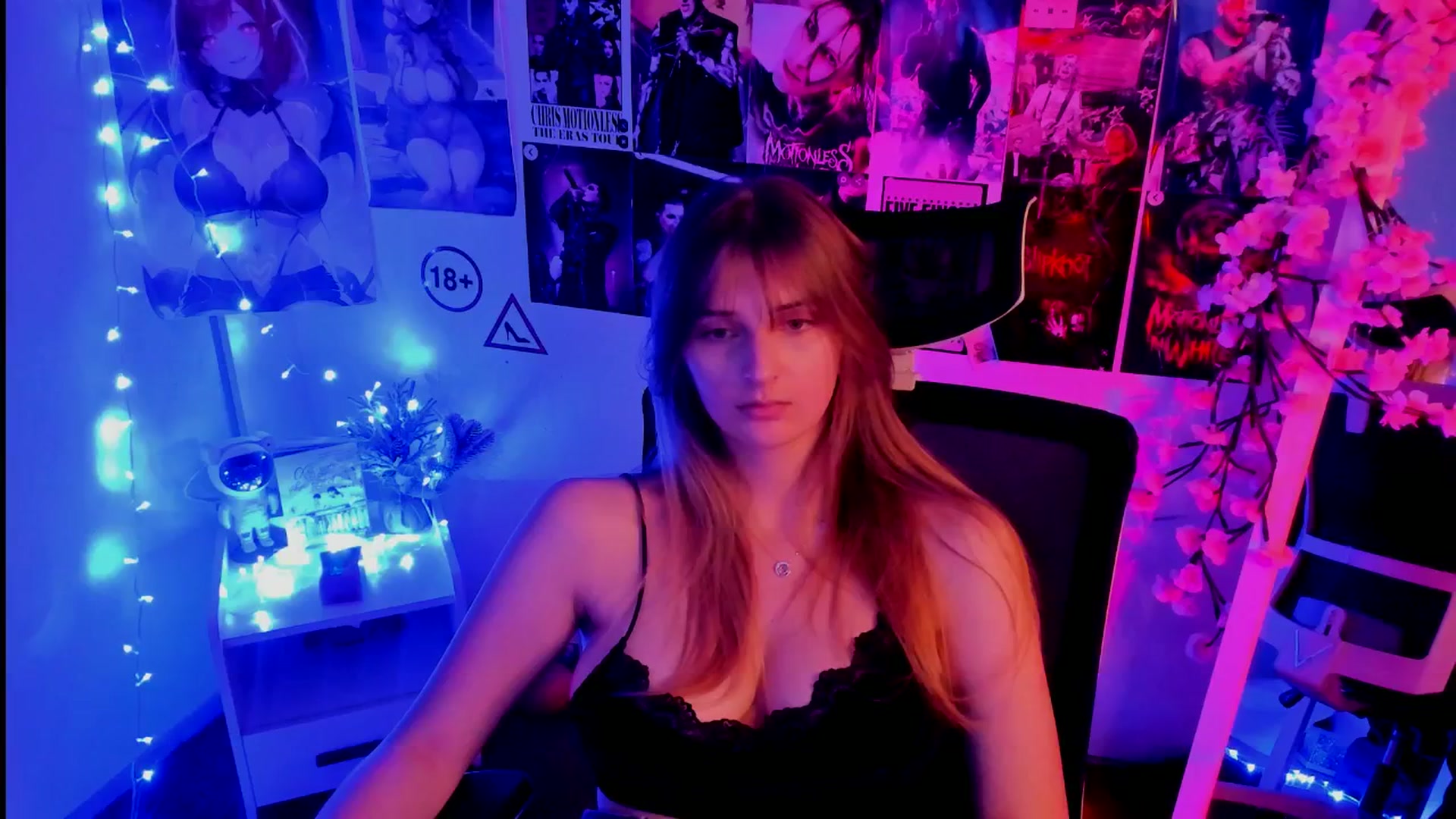 Gallery image thumbnail from Lisa_Star_'s myfreecams stream on, 11/13/2025, 17:26 image 20 of 20