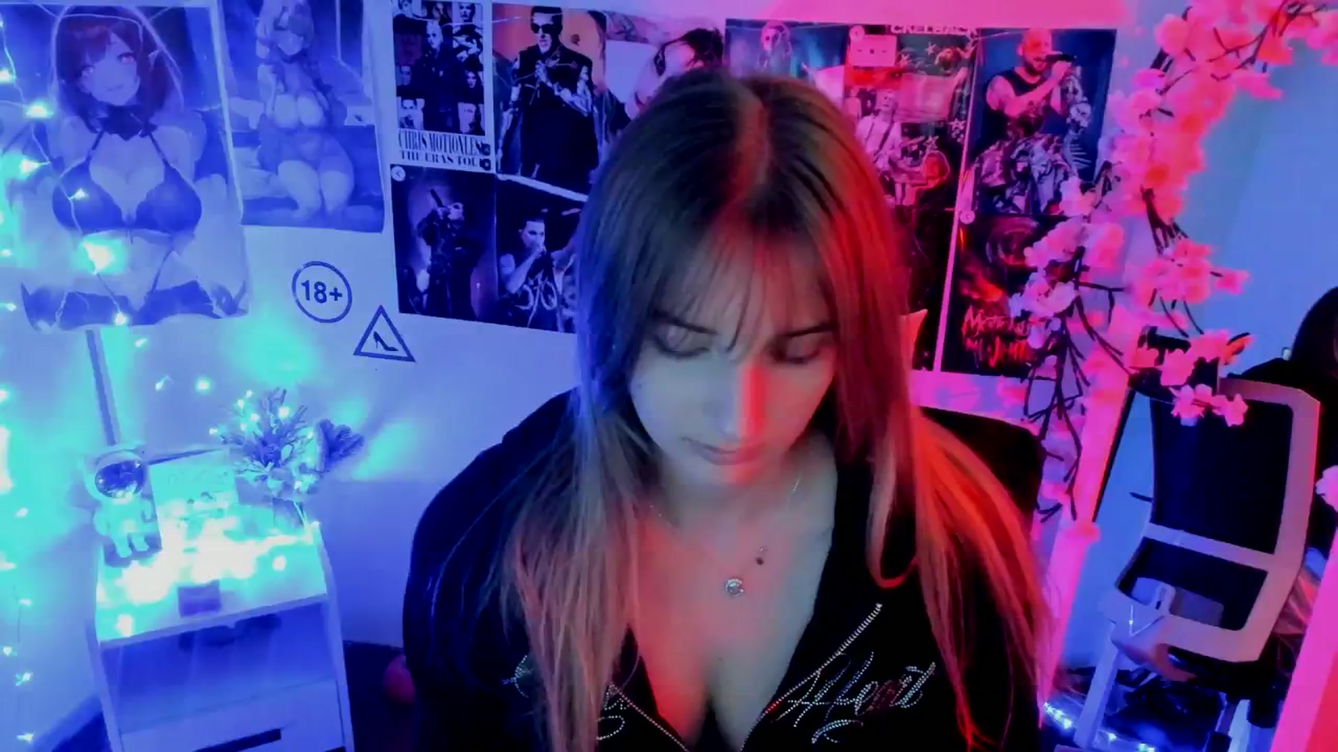 Gallery image thumbnail from Lisa_Star_'s myfreecams stream on, 11/14/2025, 16:18 image 8 of 20