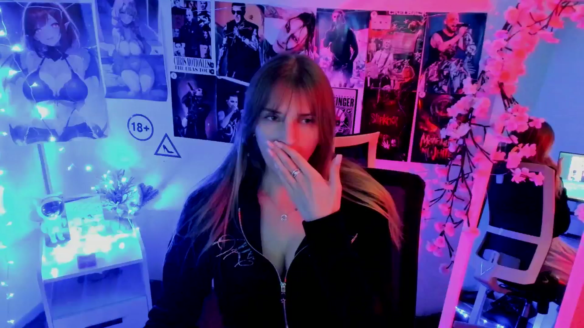 Gallery image thumbnail from Lisa_Star_'s myfreecams stream on, 11/14/2025, 16:18 image 13 of 20