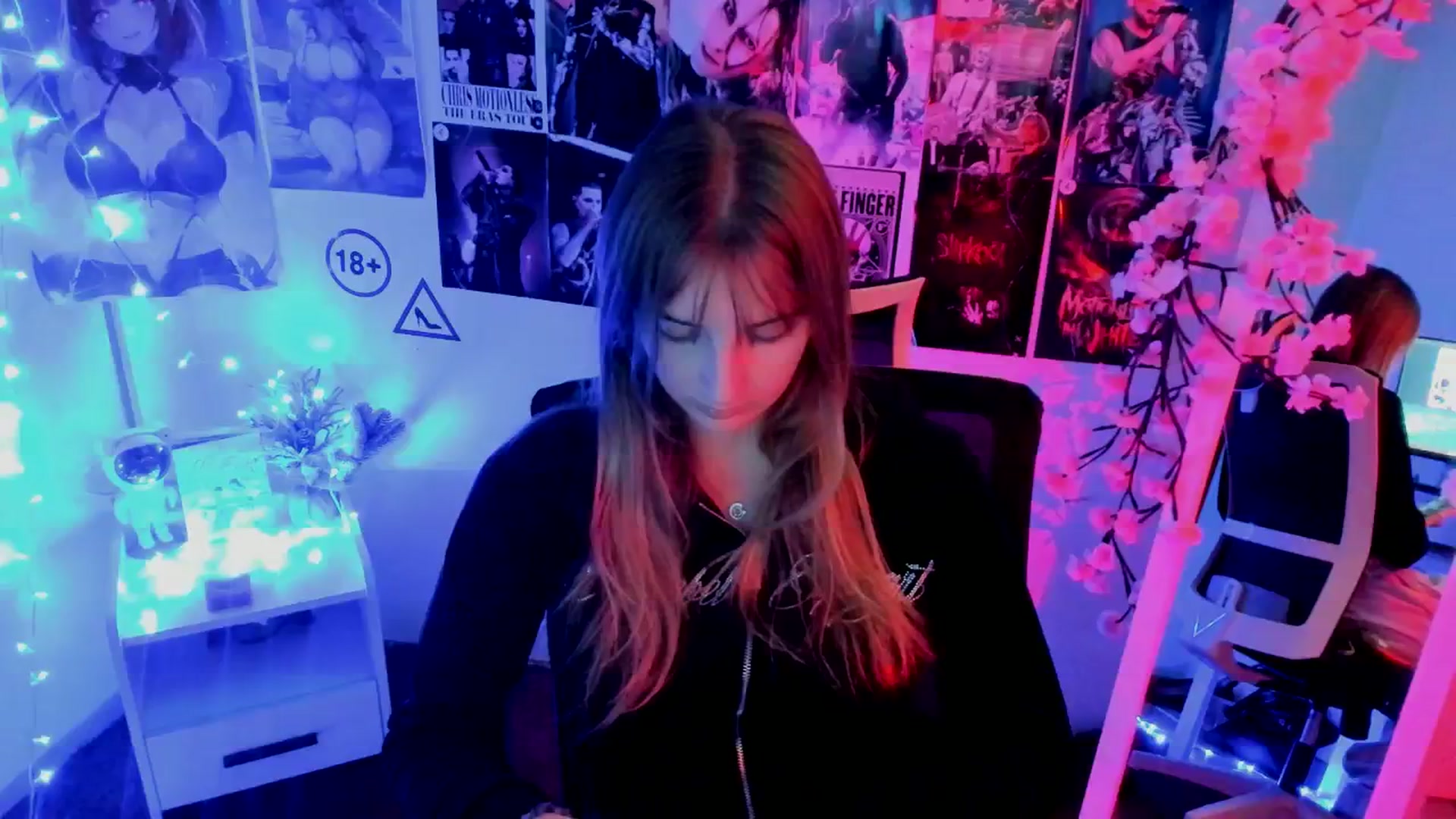 Gallery image thumbnail from Lisa_Star_'s myfreecams stream on, 11/14/2025, 16:18 image 14 of 20