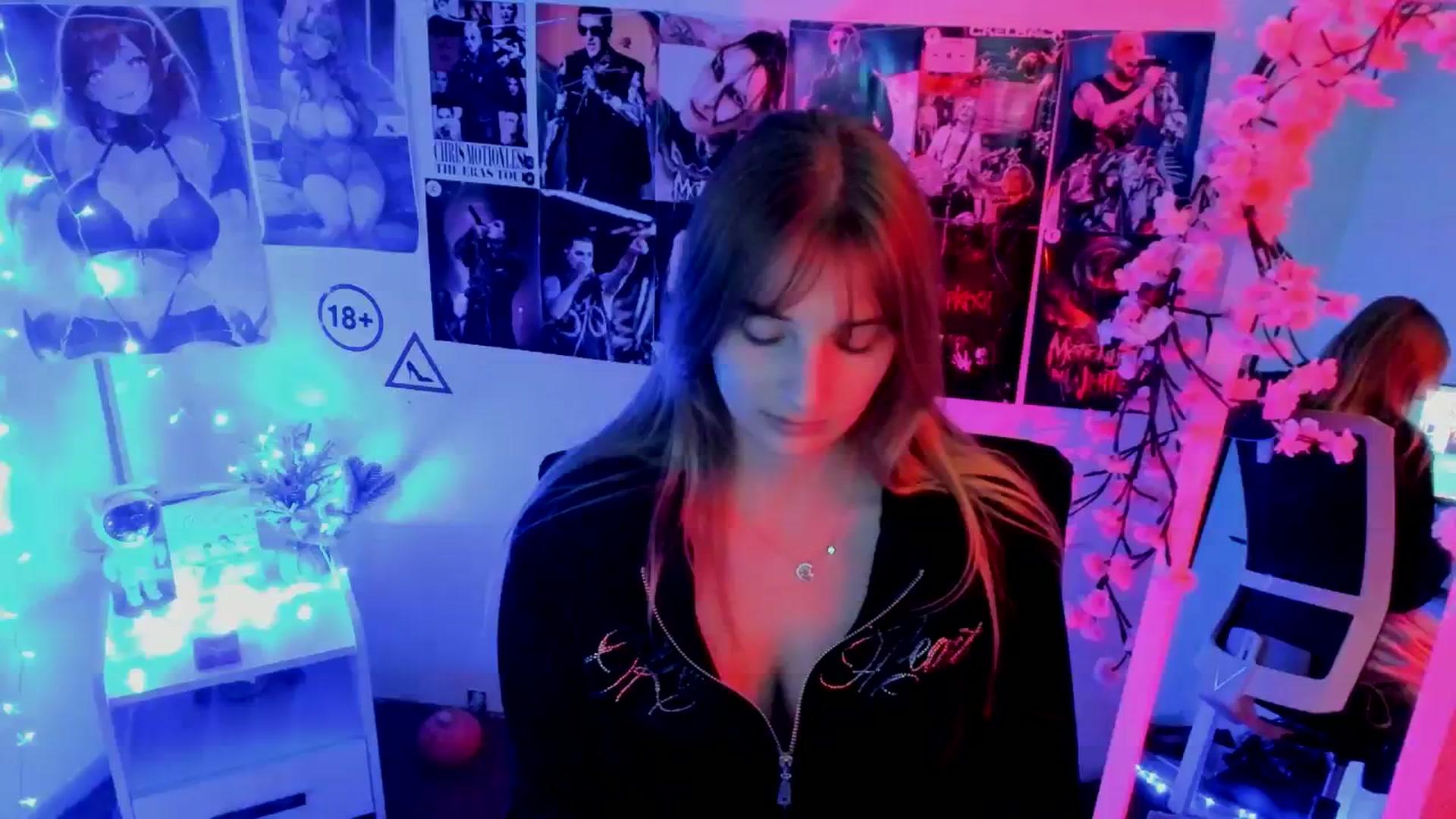 Gallery image thumbnail from Lisa_Star_'s myfreecams stream on, 11/14/2025, 16:18 image 4 of 20