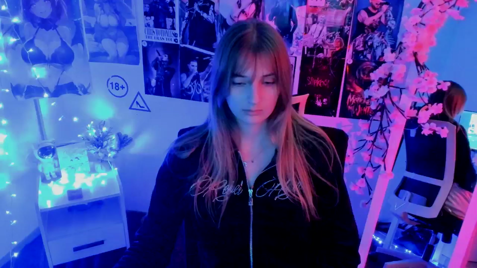 Gallery image thumbnail from Lisa_Star_'s myfreecams stream on, 11/14/2025, 17:09 image 18 of 20