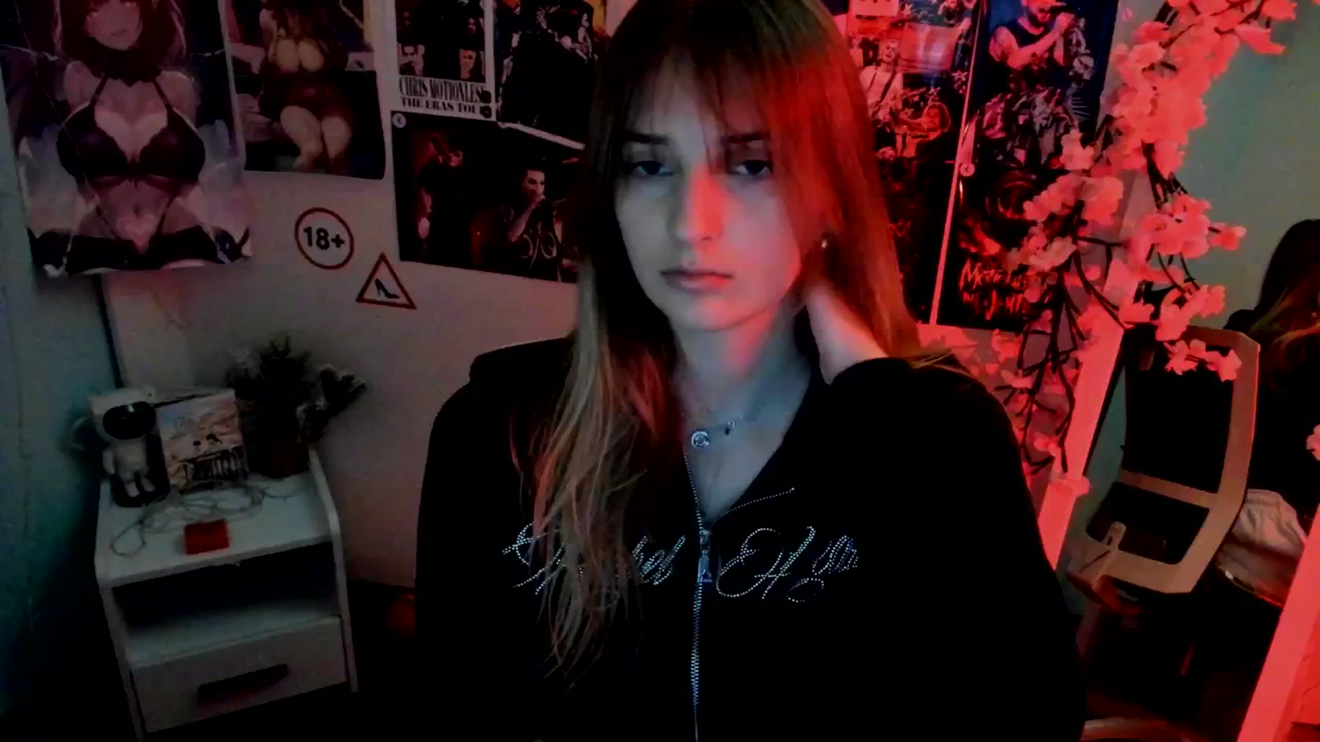 Gallery image thumbnail from Lisa_Star_'s myfreecams stream on, 11/14/2025, 17:09 image 8 of 20