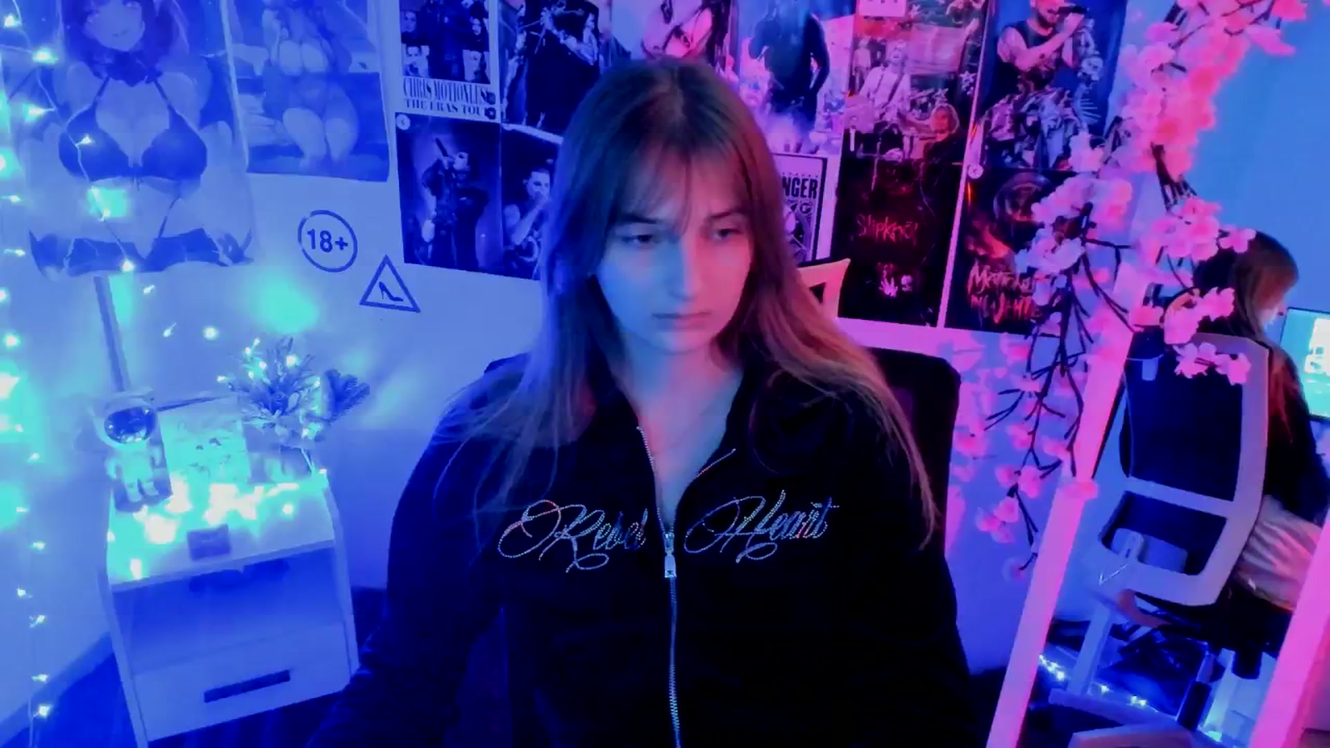 Gallery image thumbnail from Lisa_Star_'s myfreecams stream on, 11/14/2025, 17:09 image 15 of 20