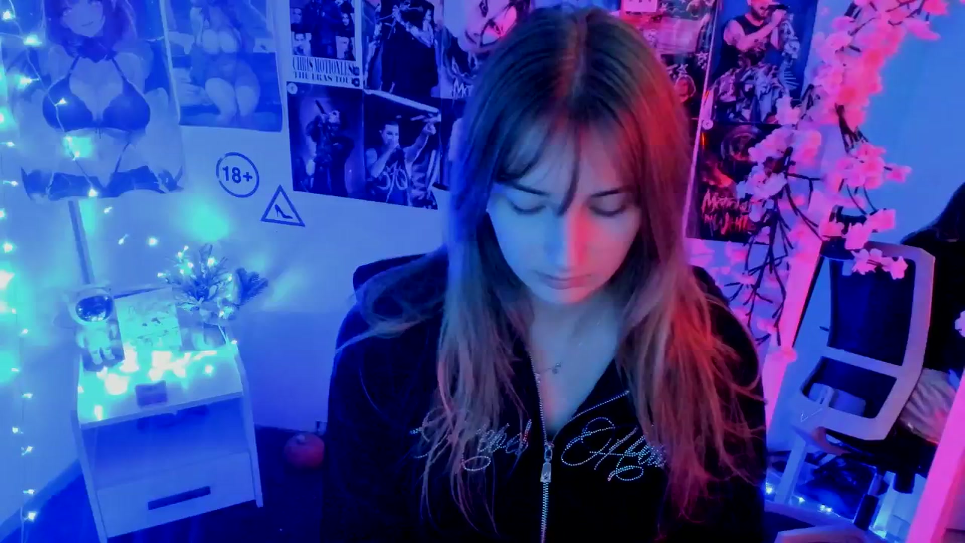 Gallery image thumbnail from Lisa_Star_'s myfreecams stream on, 11/14/2025, 17:09 image 20 of 20