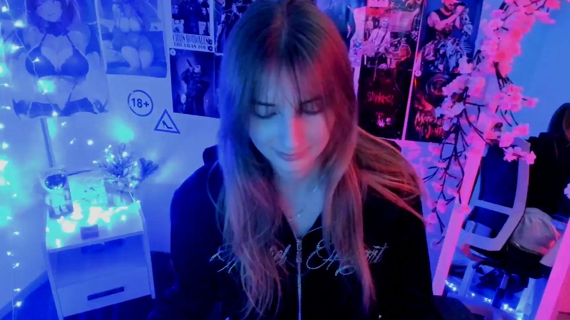 Gallery image thumbnail from Lisa_Star_'s myfreecams stream on, 11/14/2025, 17:09 image 10 of 20