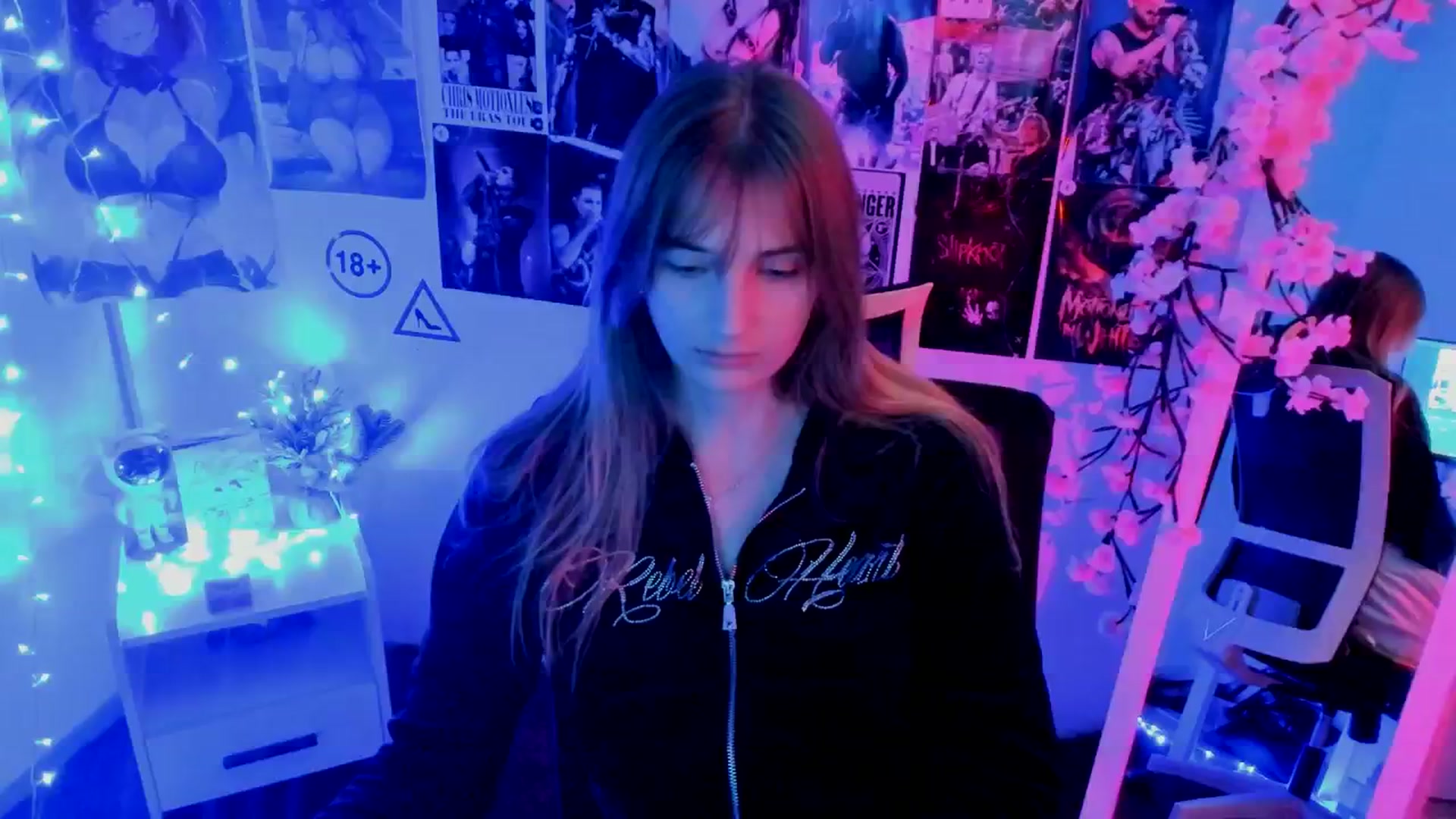 Gallery image thumbnail from Lisa_Star_'s myfreecams stream on, 11/14/2025, 17:09 image 16 of 20