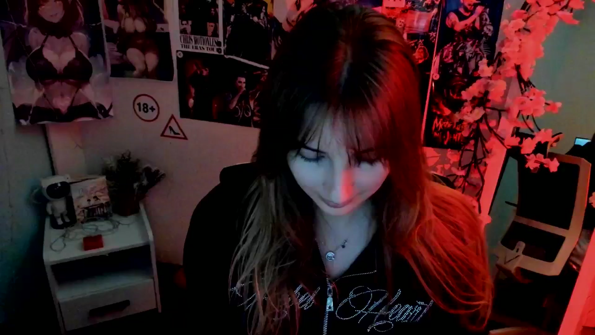 Gallery image thumbnail from Lisa_Star_'s myfreecams stream on, 11/14/2025, 17:09 image 6 of 20