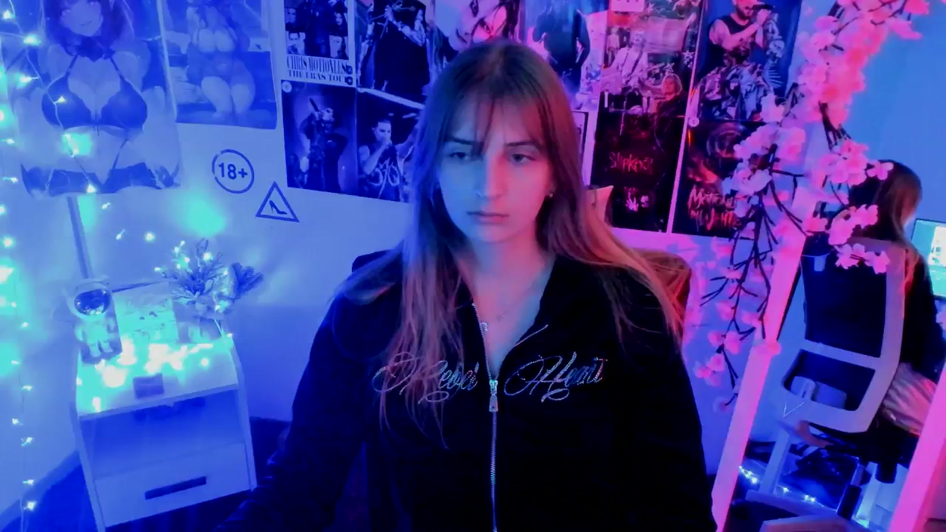 Gallery image thumbnail from Lisa_Star_'s myfreecams stream on, 11/14/2025, 17:09 image 19 of 20