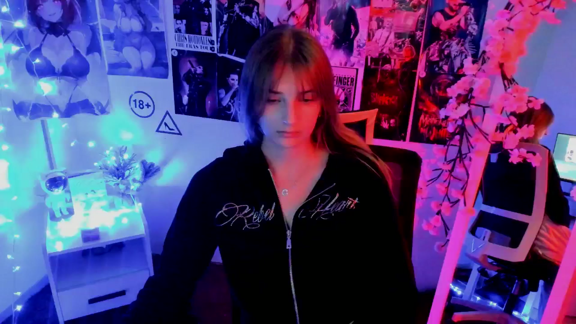 Gallery image thumbnail from Lisa_Star_'s myfreecams stream on, 11/14/2025, 17:35 image 9 of 20