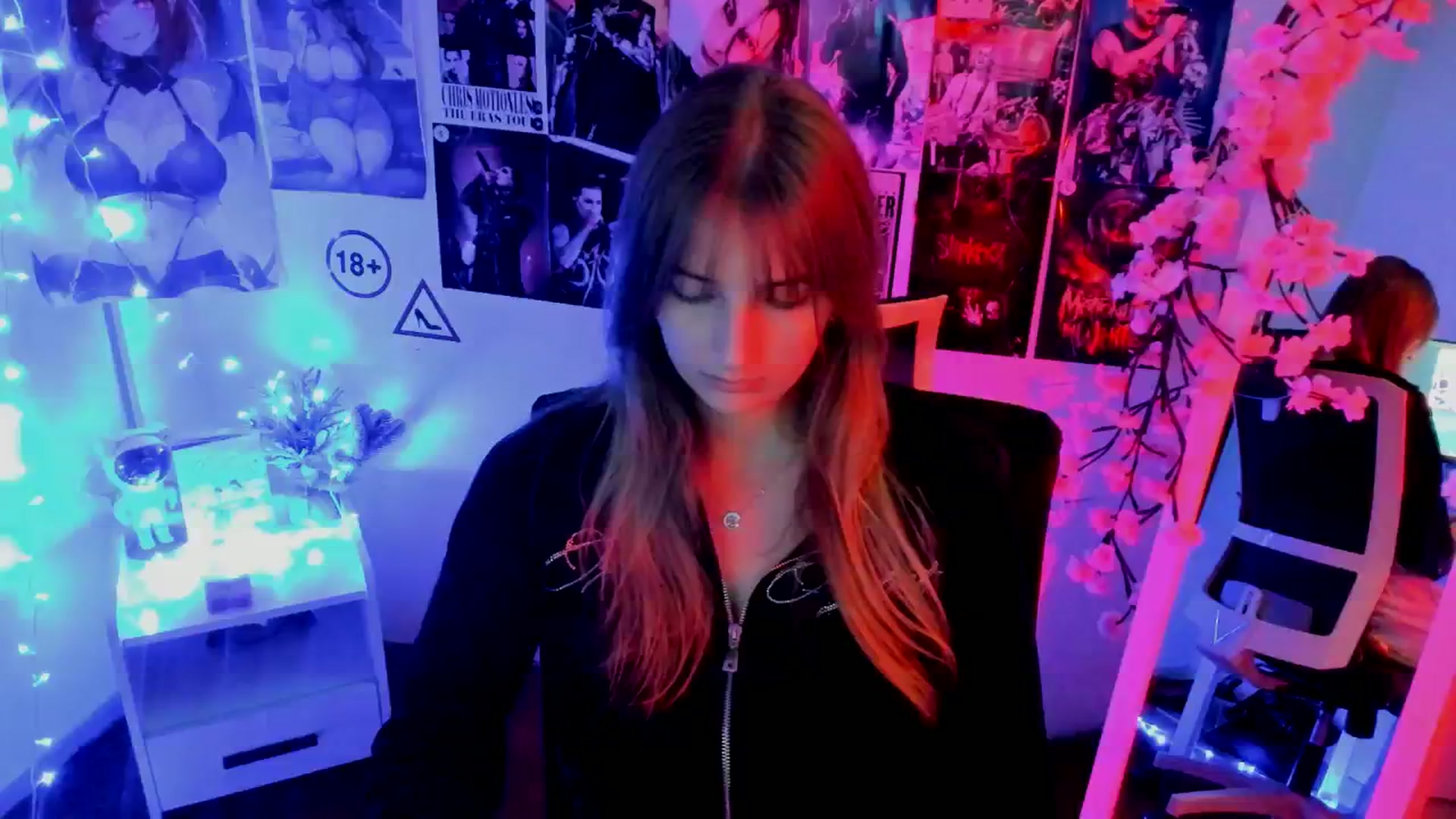 Gallery image thumbnail from Lisa_Star_'s myfreecams stream on, 11/14/2025, 17:35 image 4 of 20