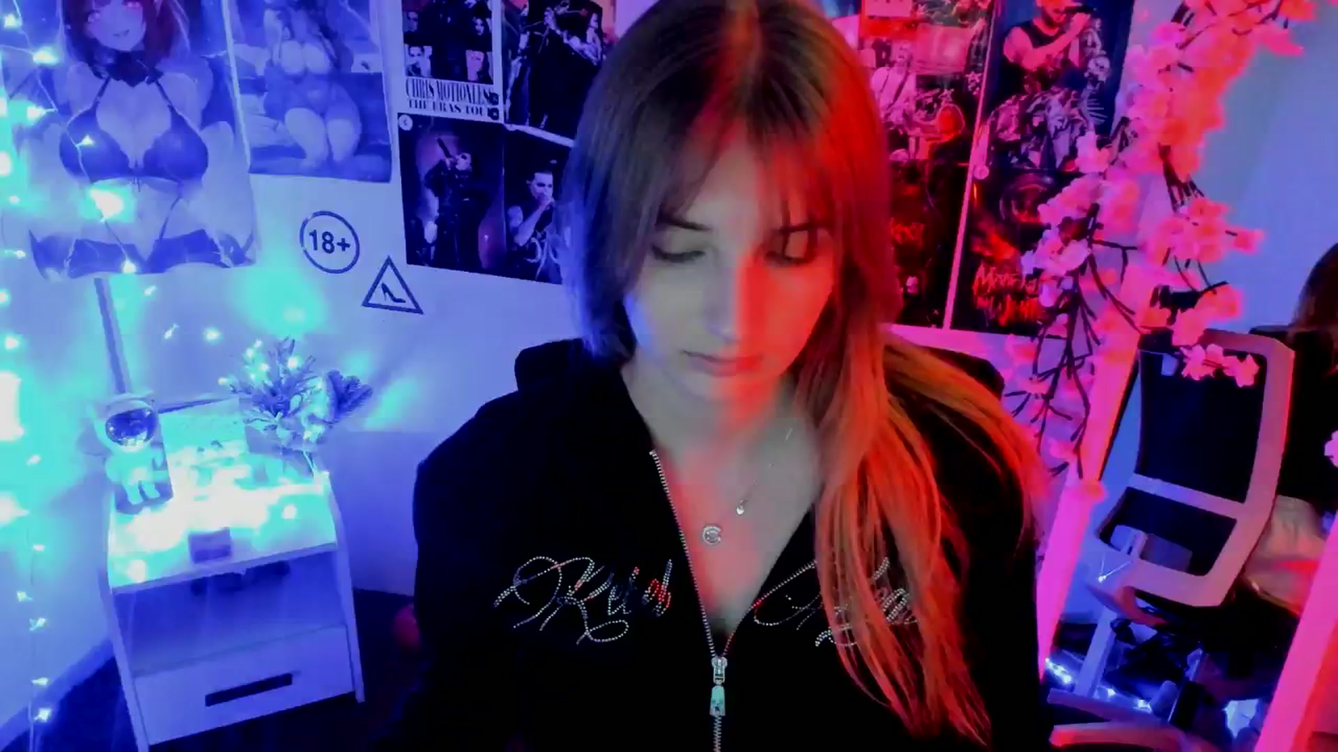 Gallery image thumbnail from Lisa_Star_'s myfreecams stream on, 11/14/2025, 17:35 image 8 of 20